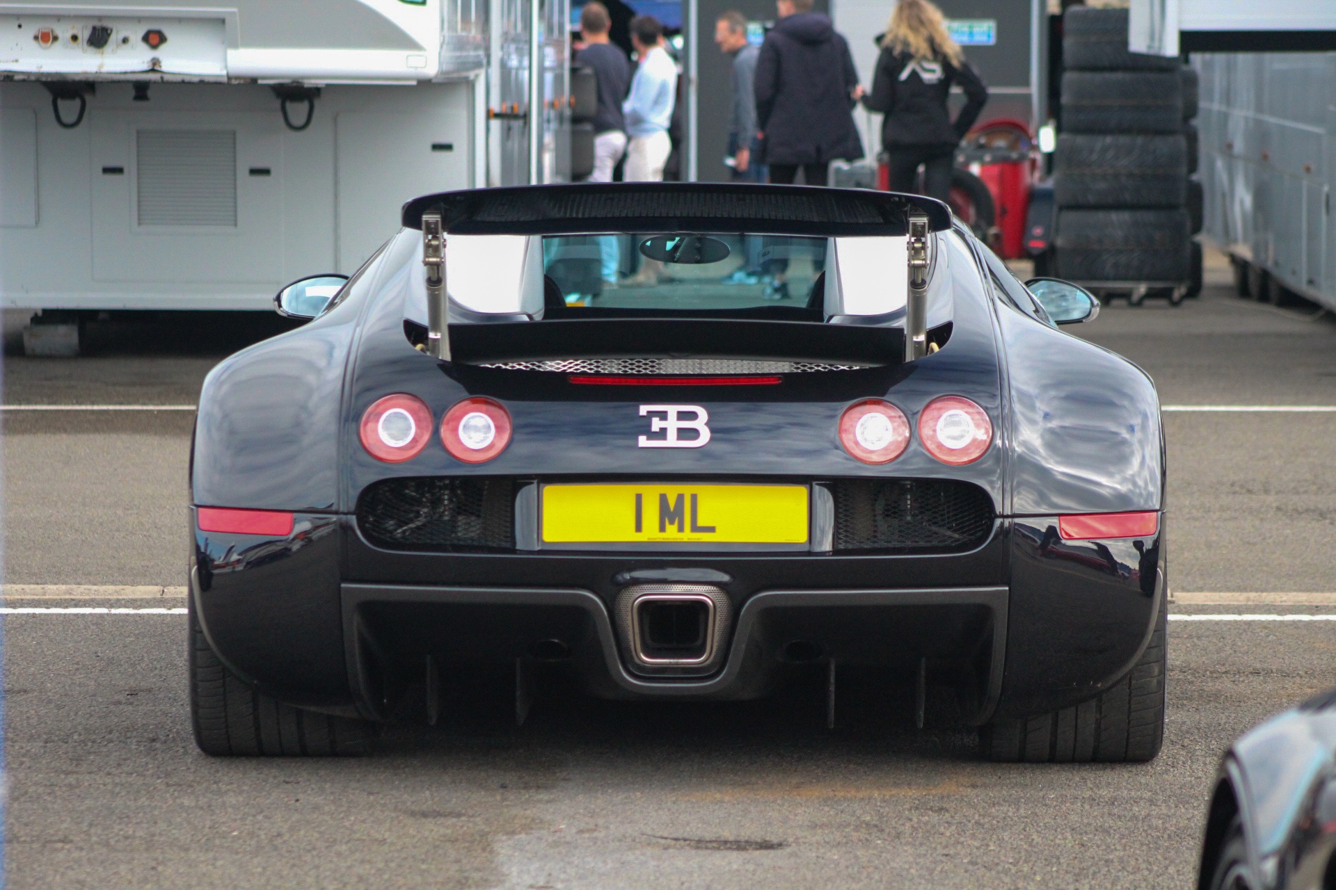 1 ML spotted on Bugatti Veyron