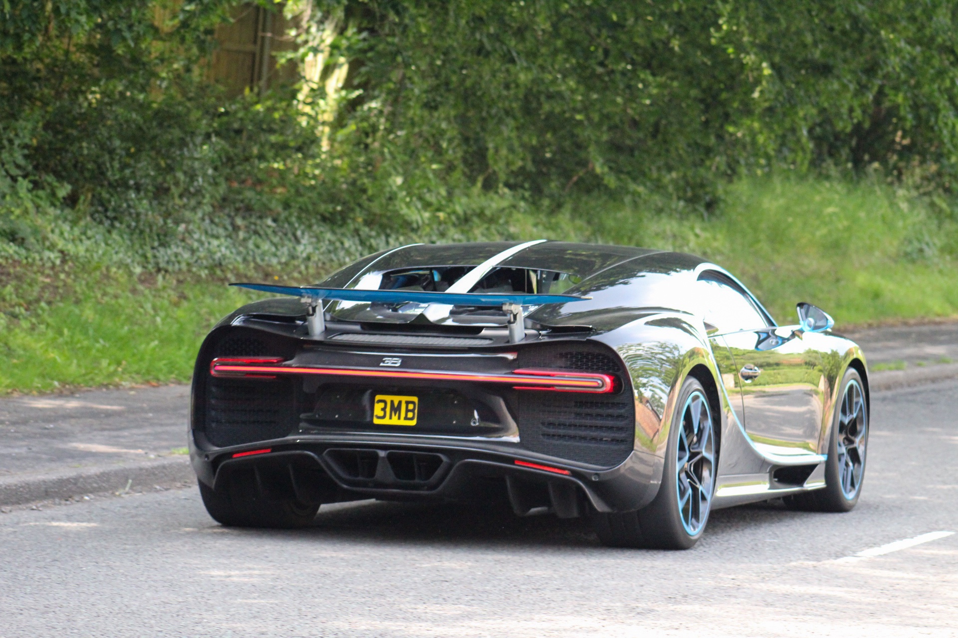 3 MB spotted on Bugatti Chiron