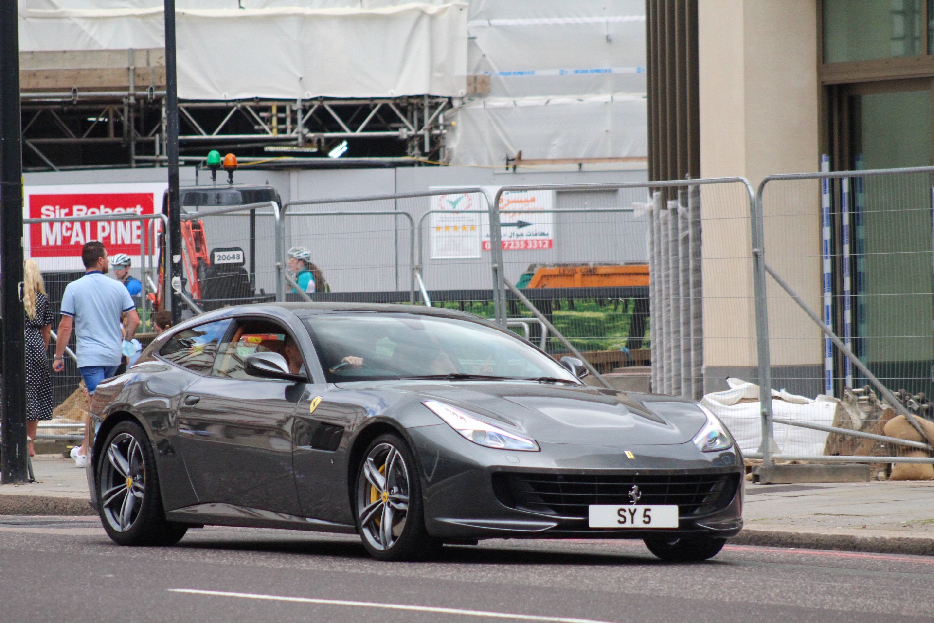 SY 5 spotted on Ferrari GTC4 Lusso