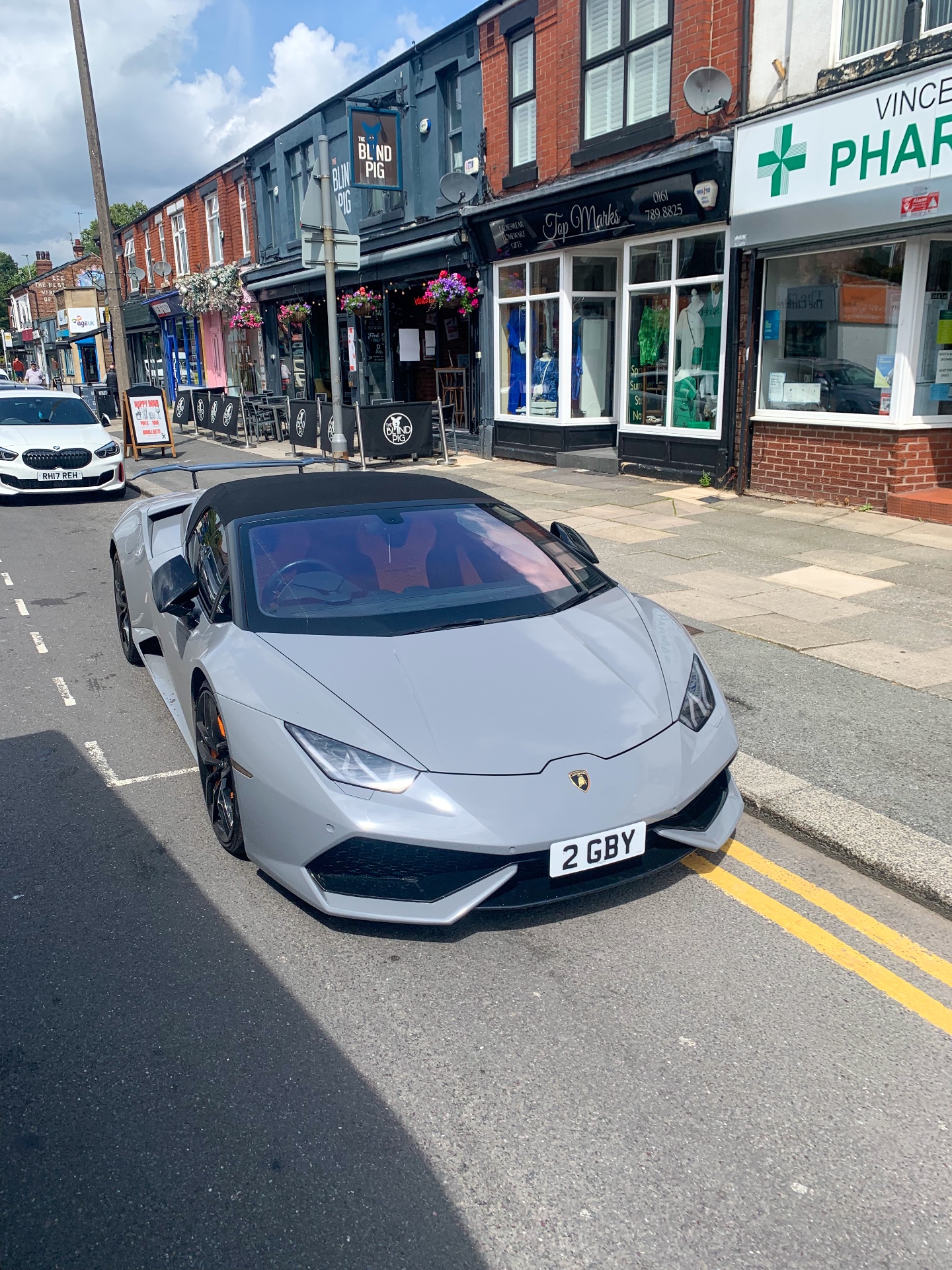 2 GBY spotted on Lamborghini Huracan