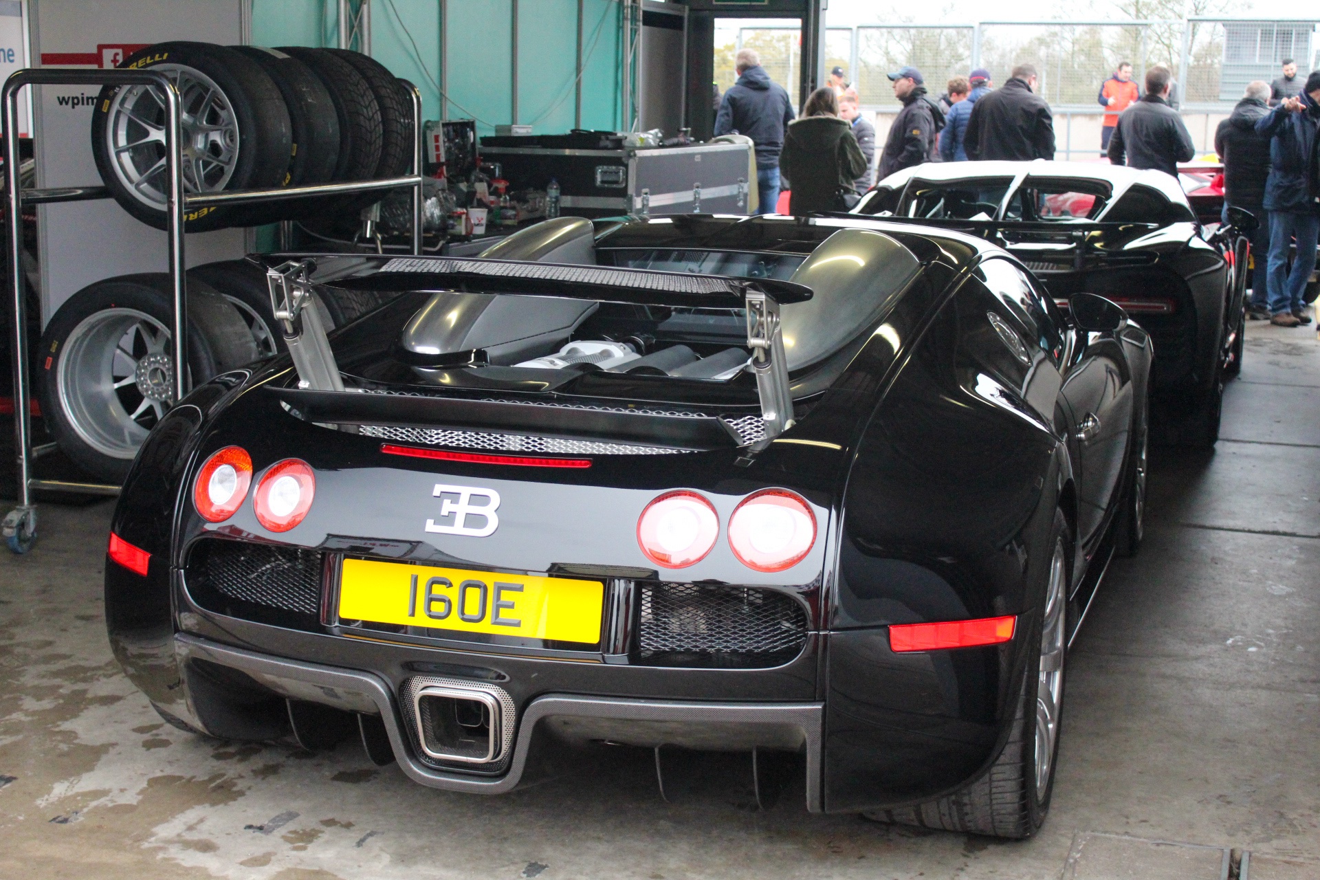 16 OE spotted on Bugatti Veyron