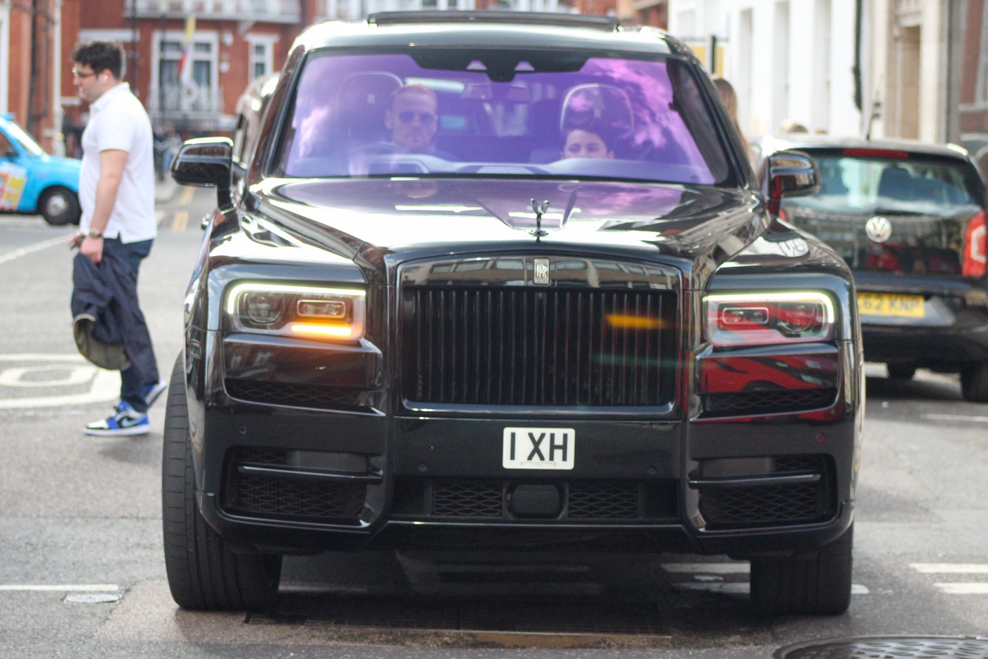 1 XH spotted on Rolls-Royce Cullinan
