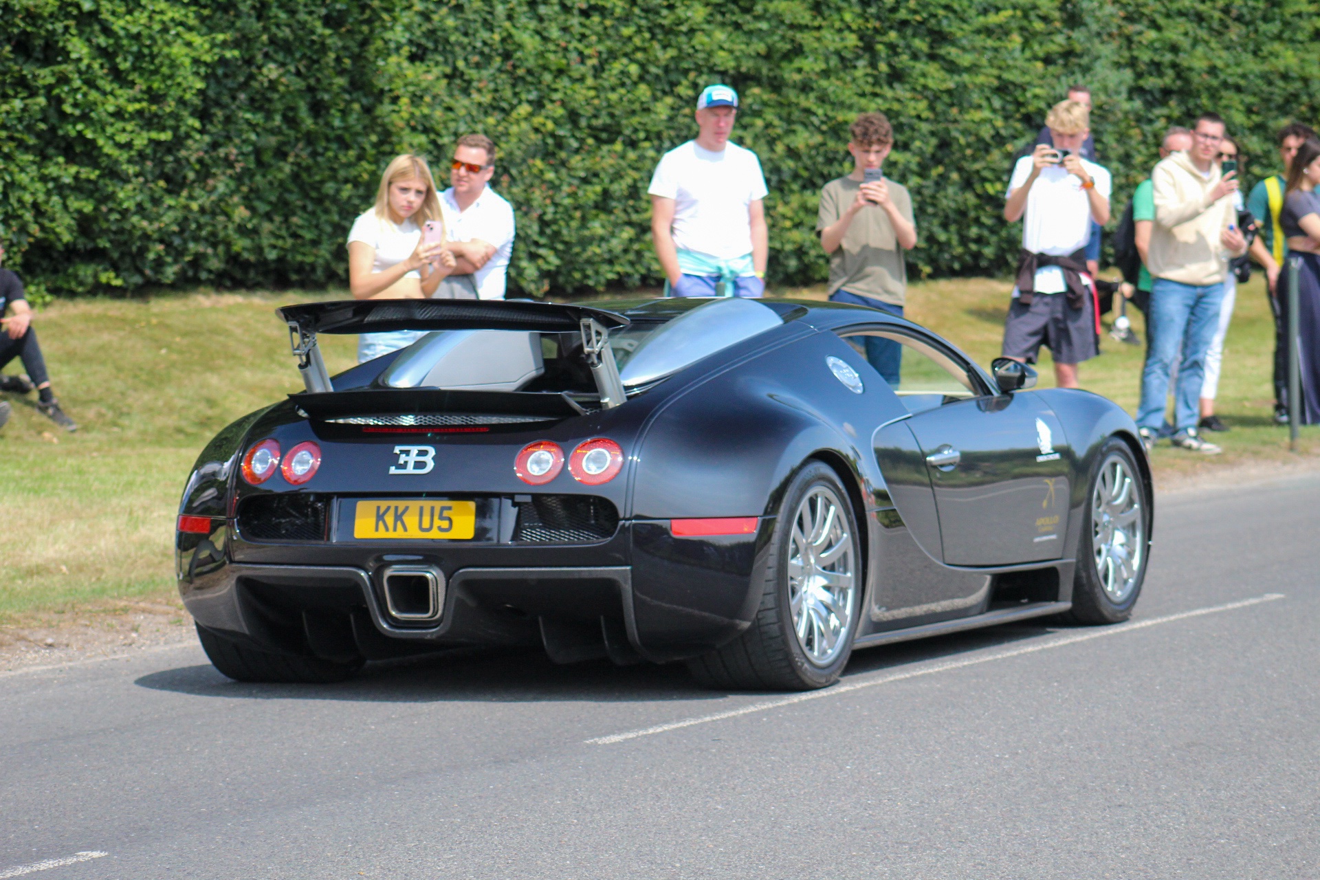 KKU 5 spotted on Bugatti Veyron