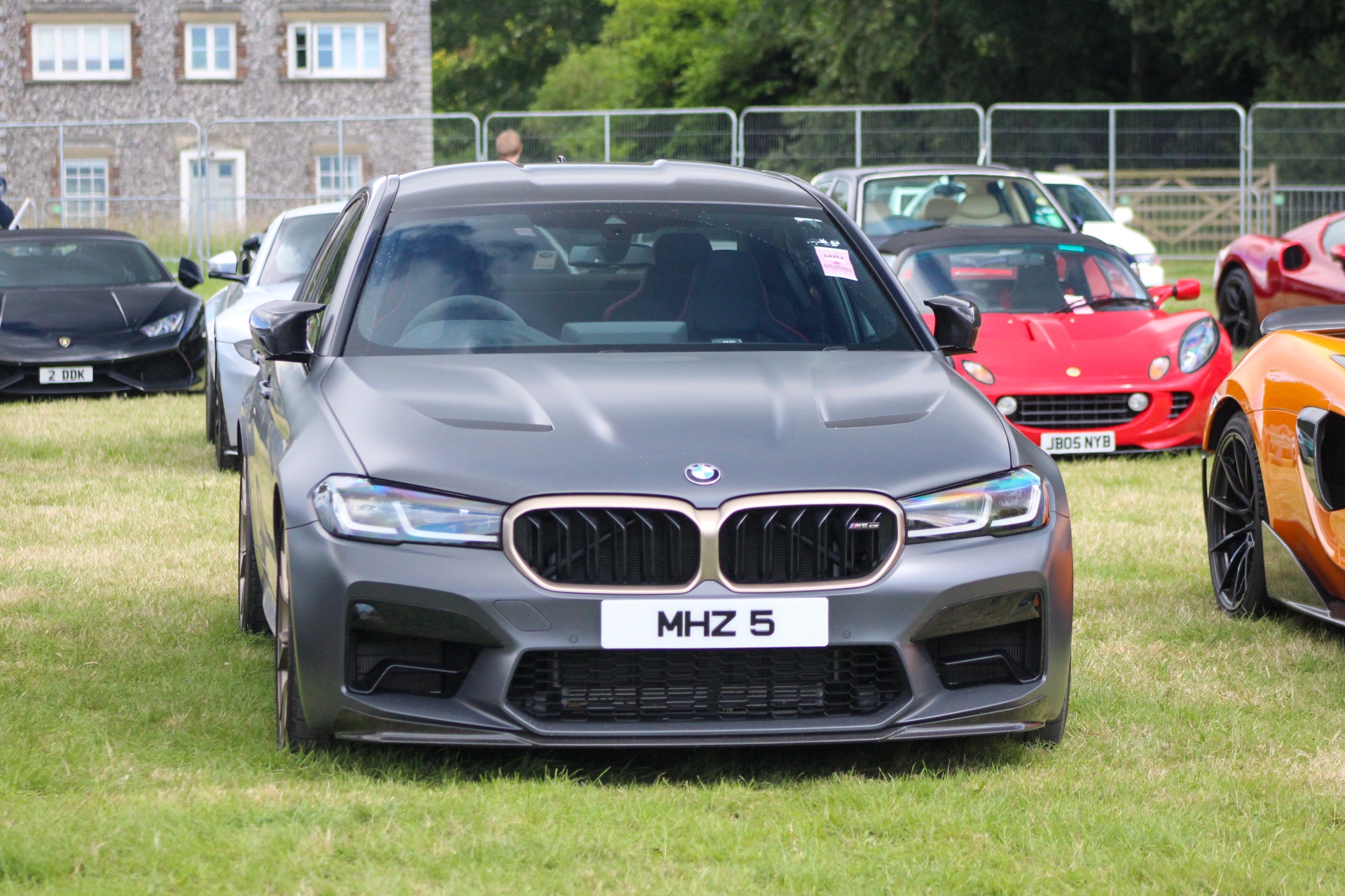 MHZ 5 spotted on BMW M5 CS