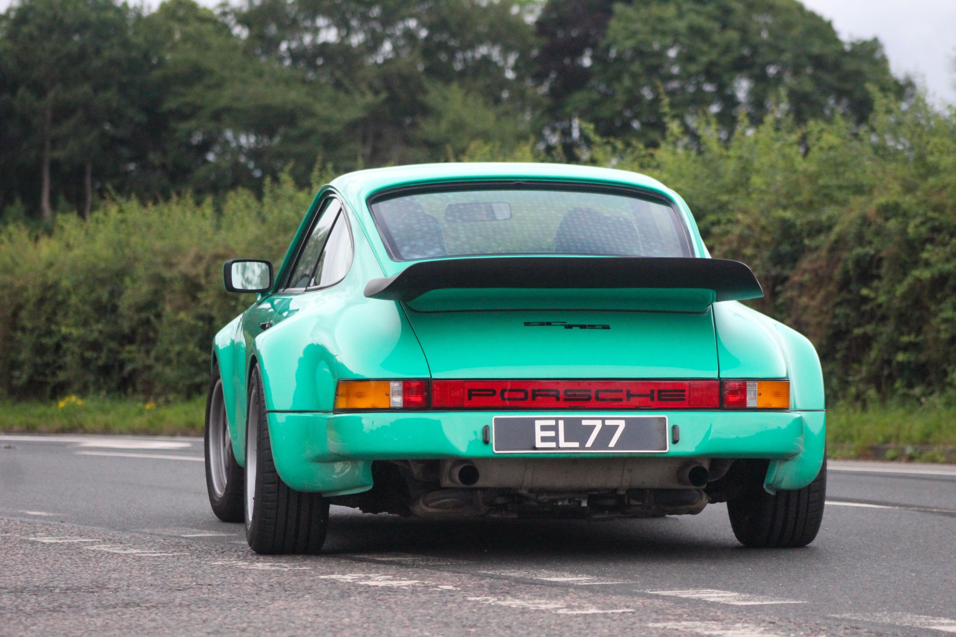 EL 77 spotted on Porsche 911
