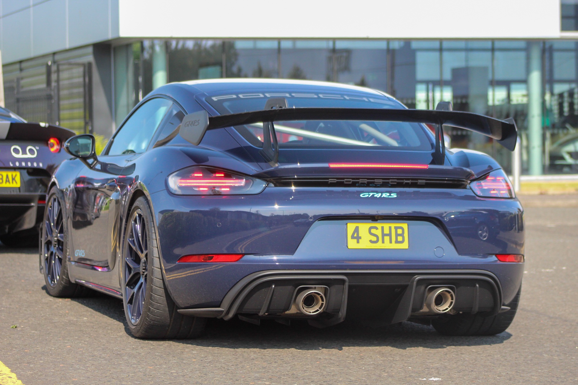 4 SHB spotted on Porsche