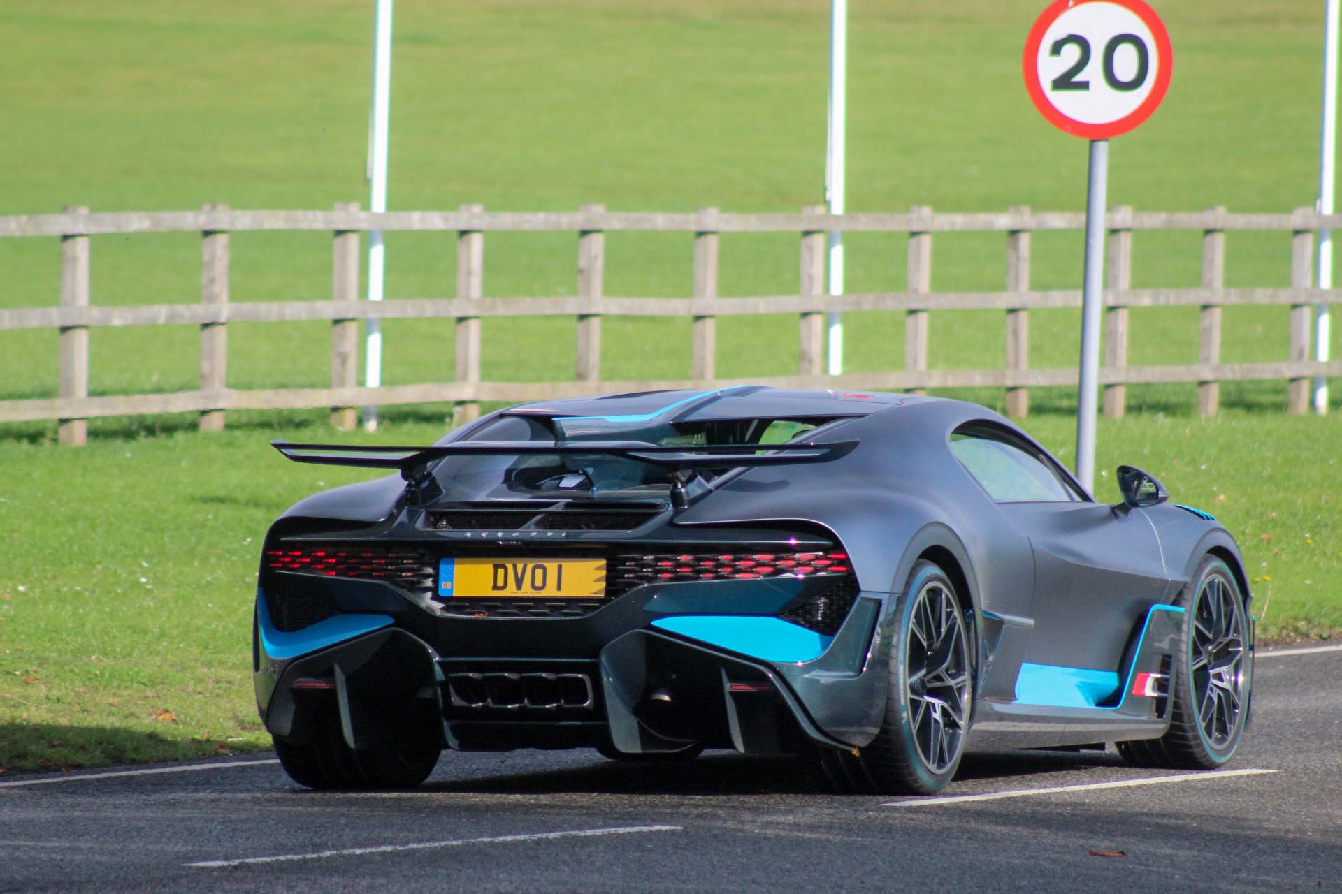 DVO 1 spotted on Bugatti Divo