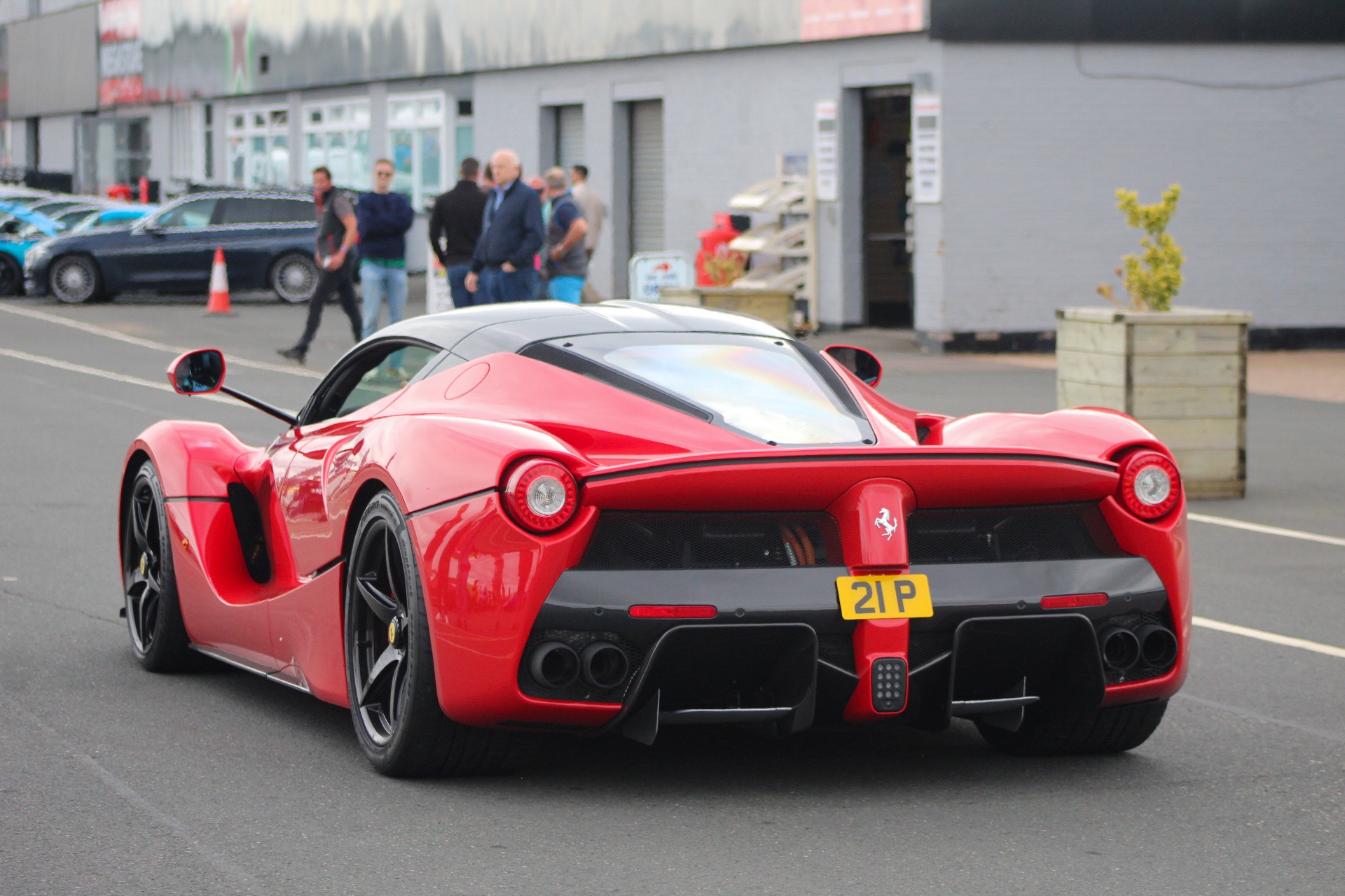 21 P spotted on Ferrari LaFerrari