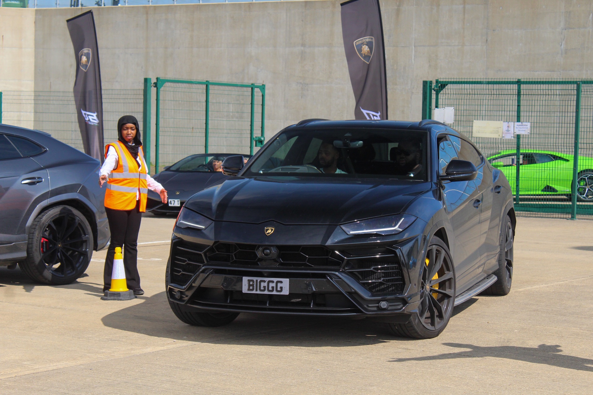 B1 GGG spotted on Lamborghini Urus