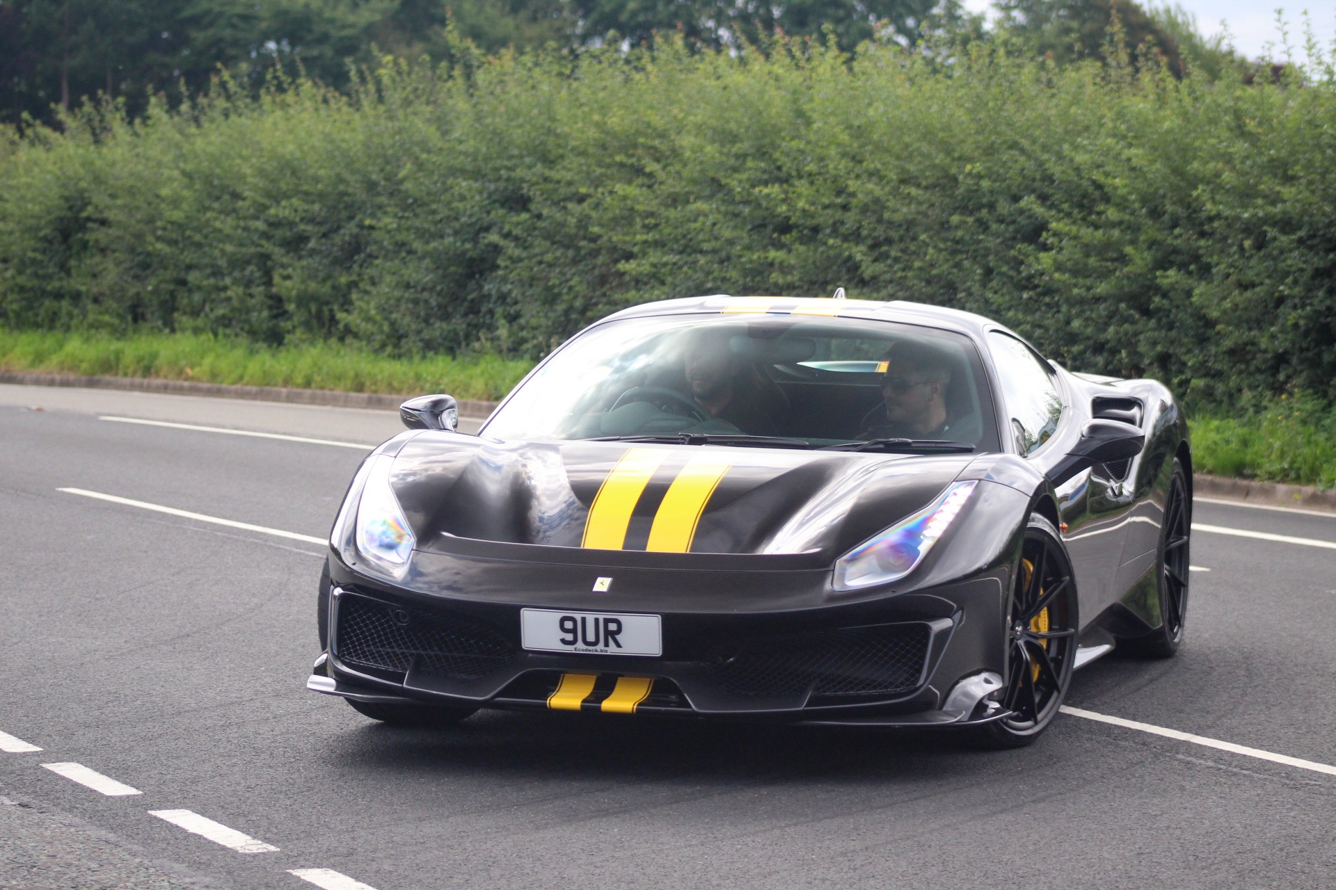 9 UR spotted on Ferrari 488
