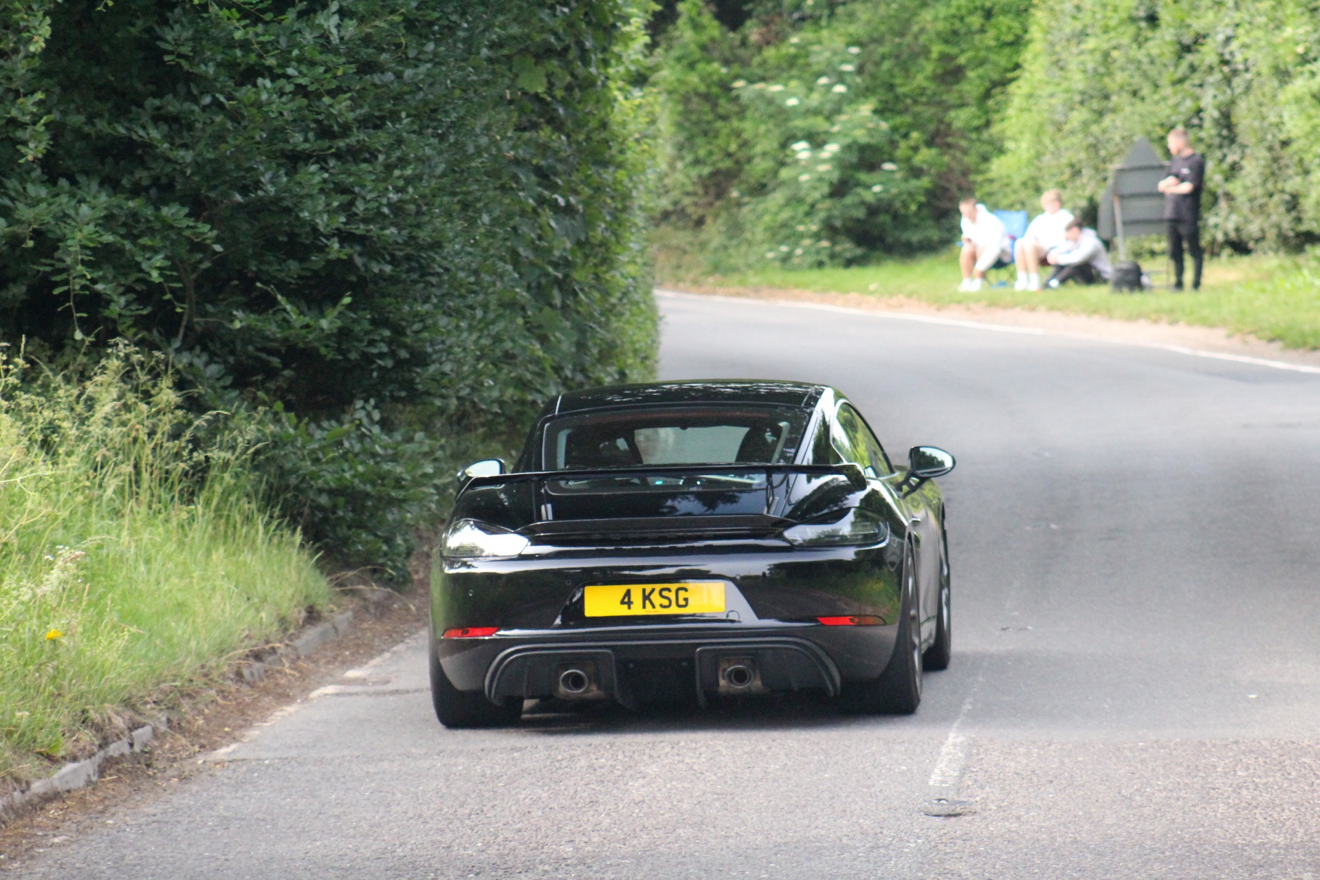 4 KSG spotted on Porsche 718 Cayman