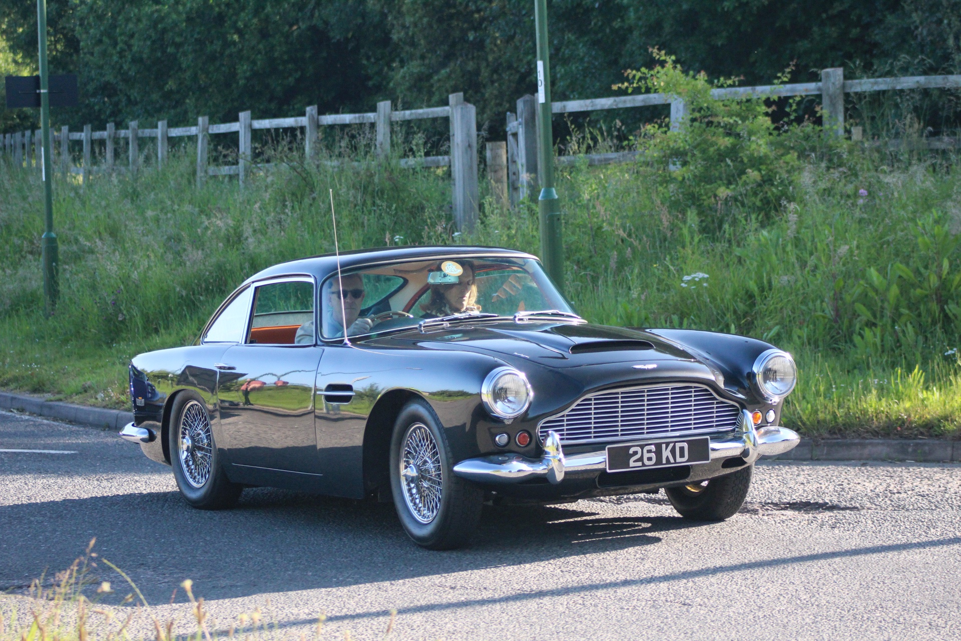 26 KD spotted on Aston Martin DB4
