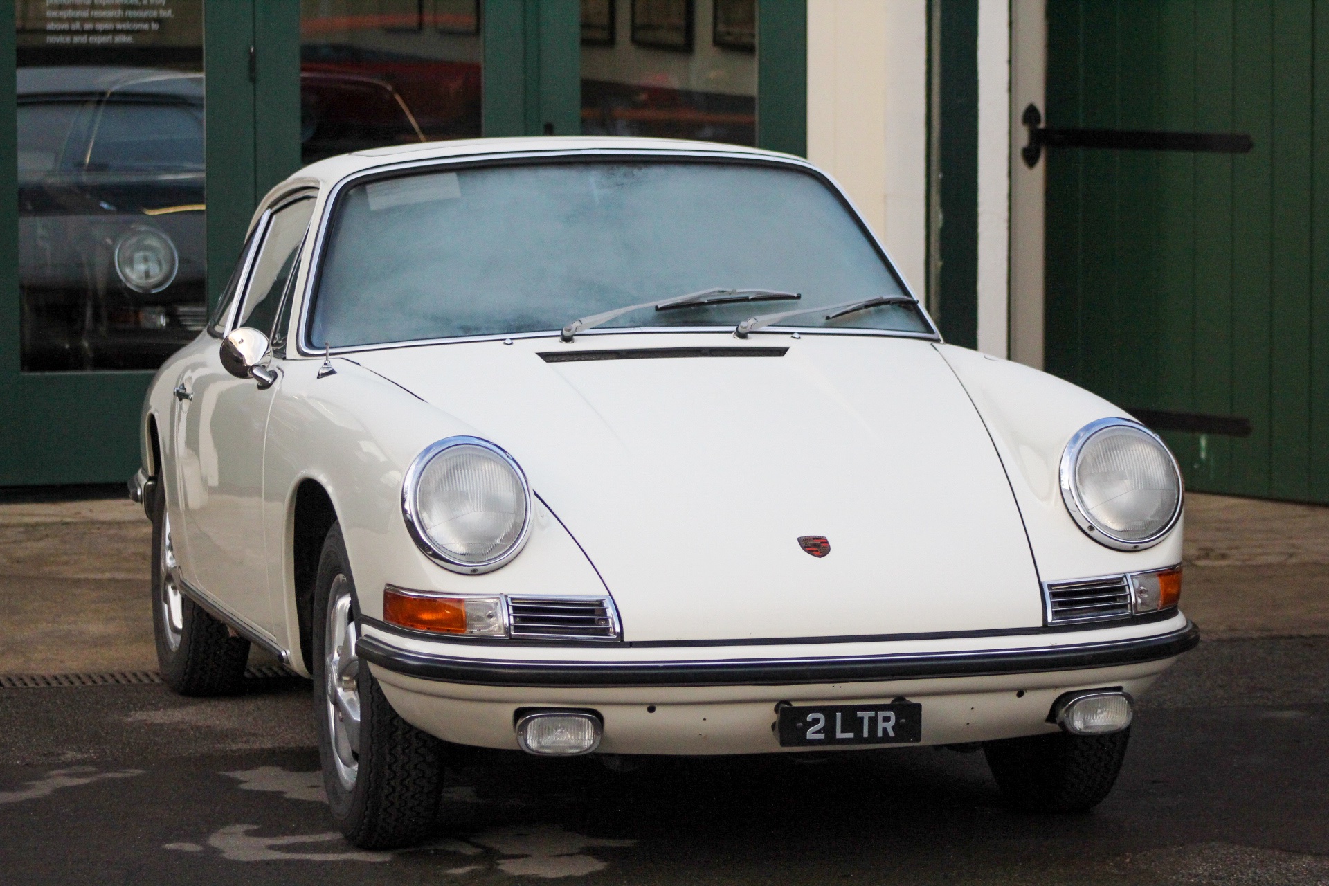 2 LTR spotted on Porsche 911