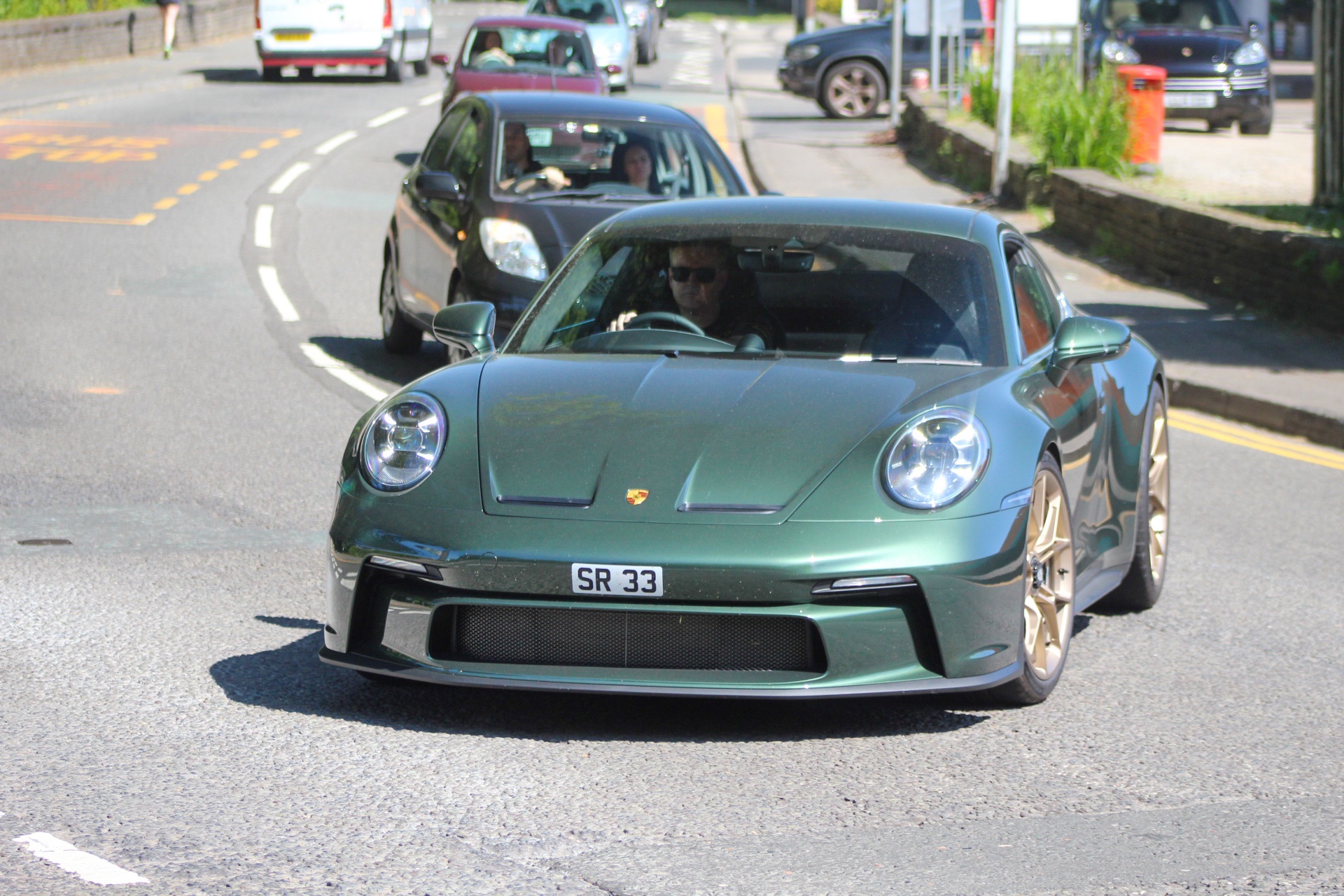 SR 33 spotted on Porsche 911 GT3