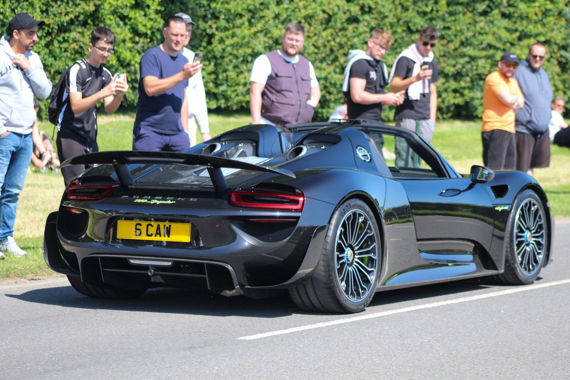 6 CAW spotted on Porsche 918 Spyder