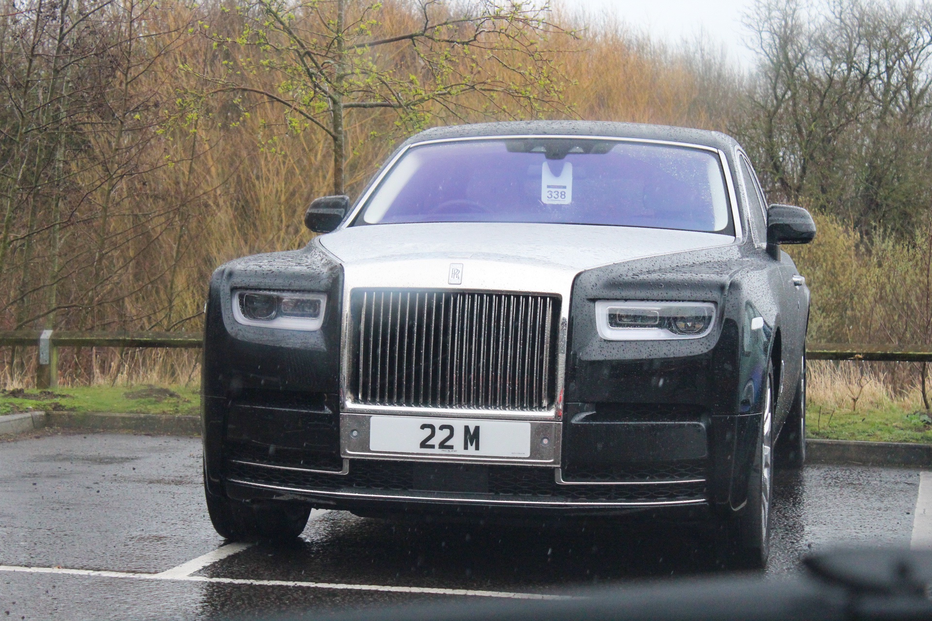 22 M spotted on Rolls-Royce Phantom