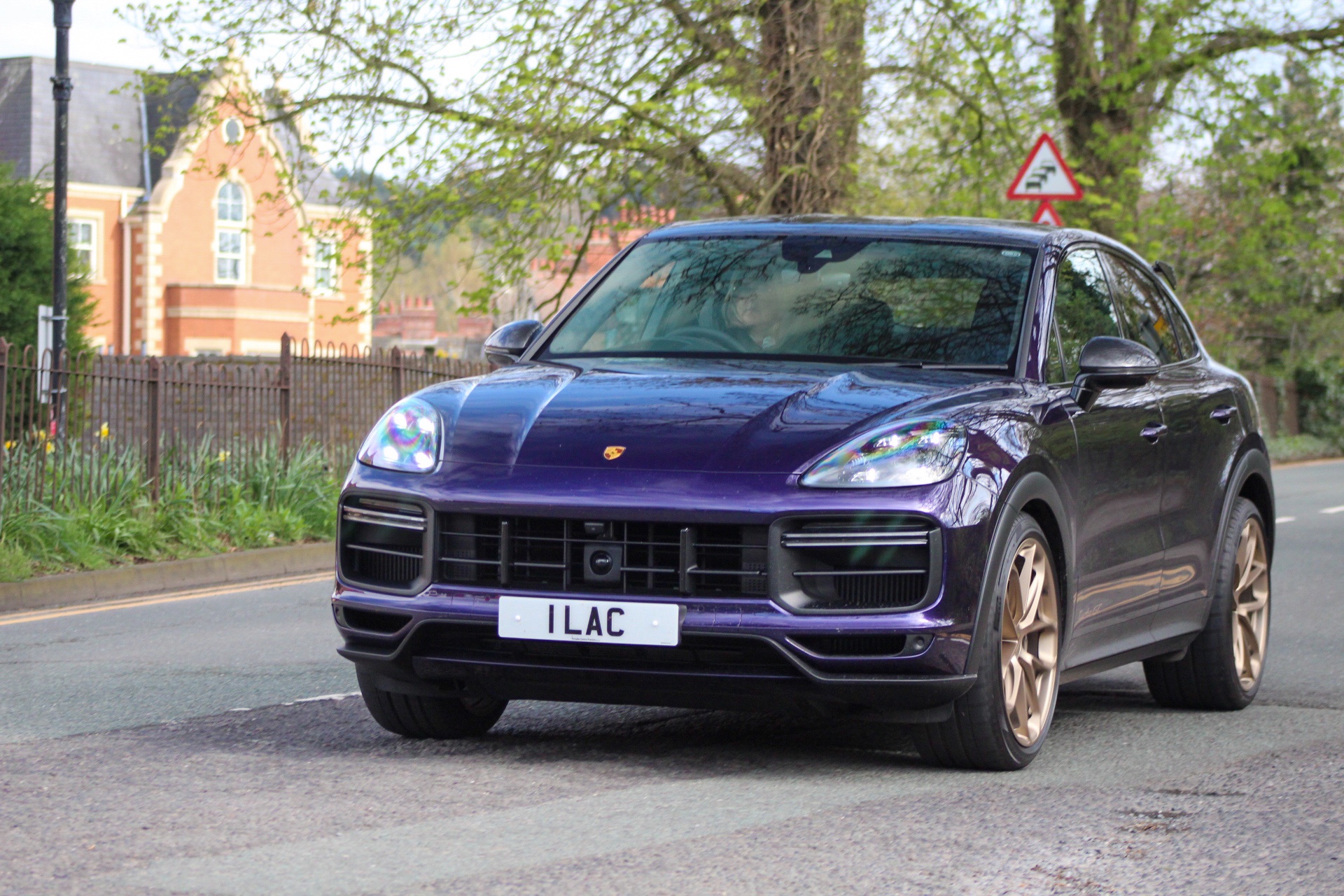 1 LAC spotted on Porsche Cayenne Turbo GT