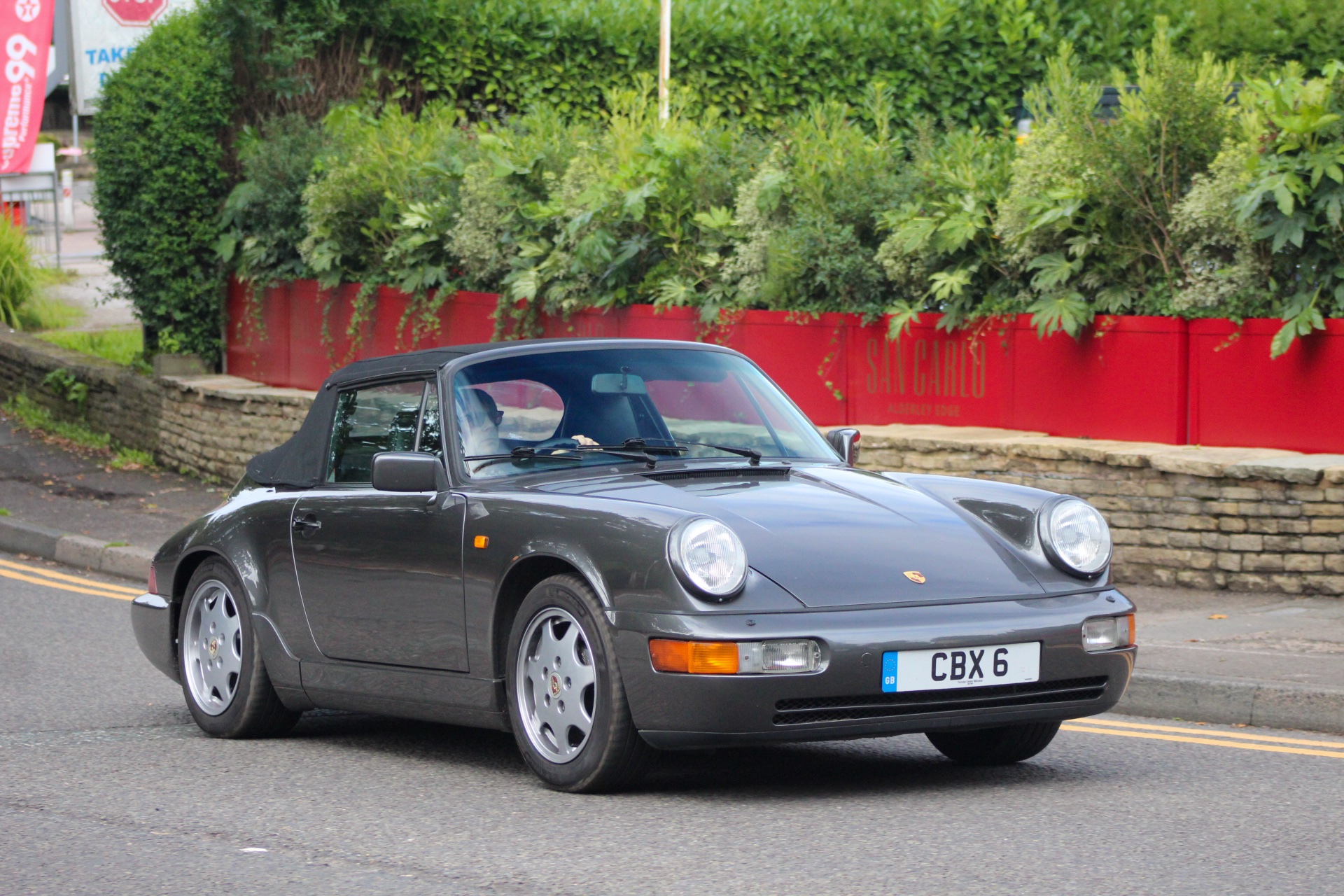CBX 6 spotted on Porsche 911