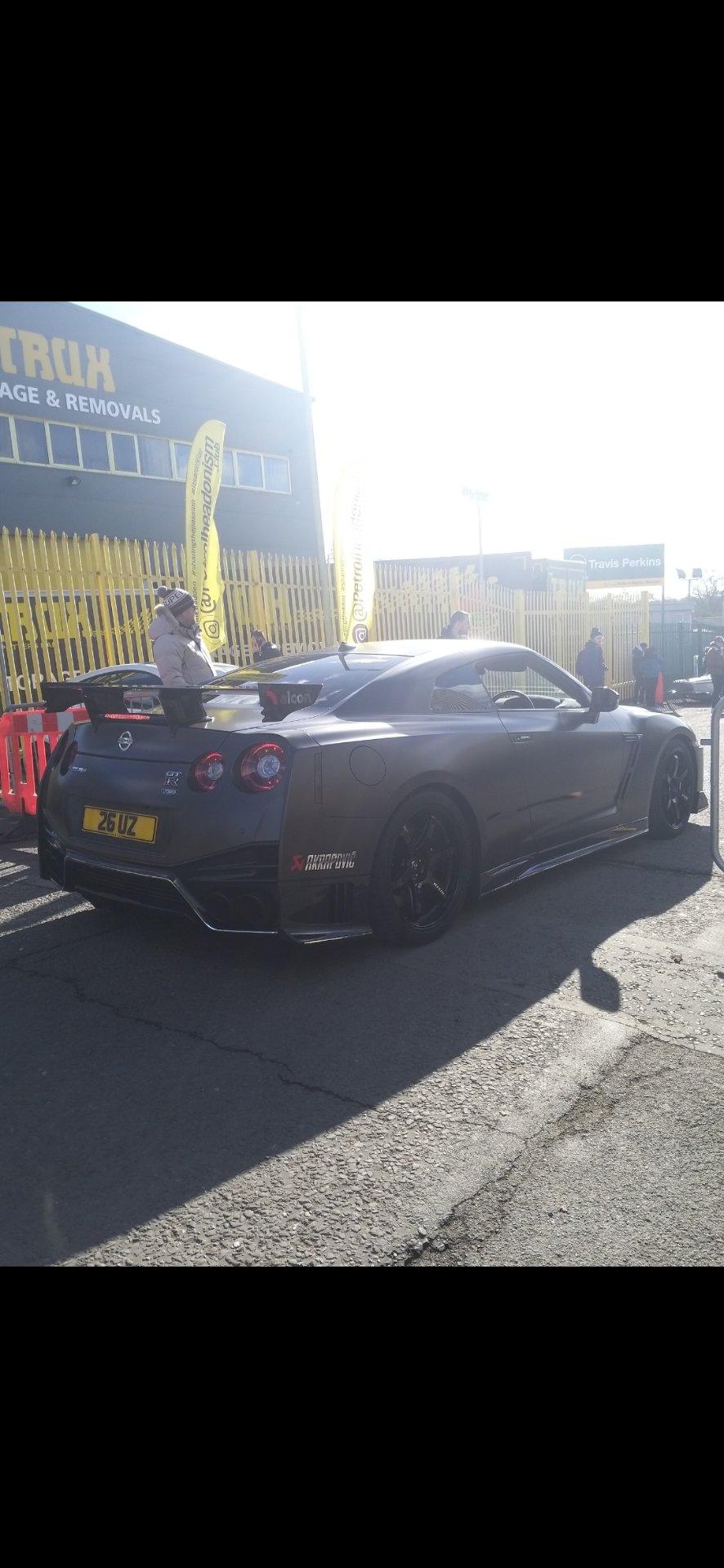 26 UZ private number plate on a Nissan