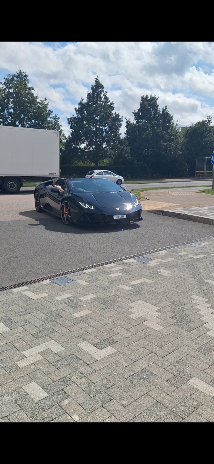 D8 LTU spotted on Lamborghini Huracan Evo