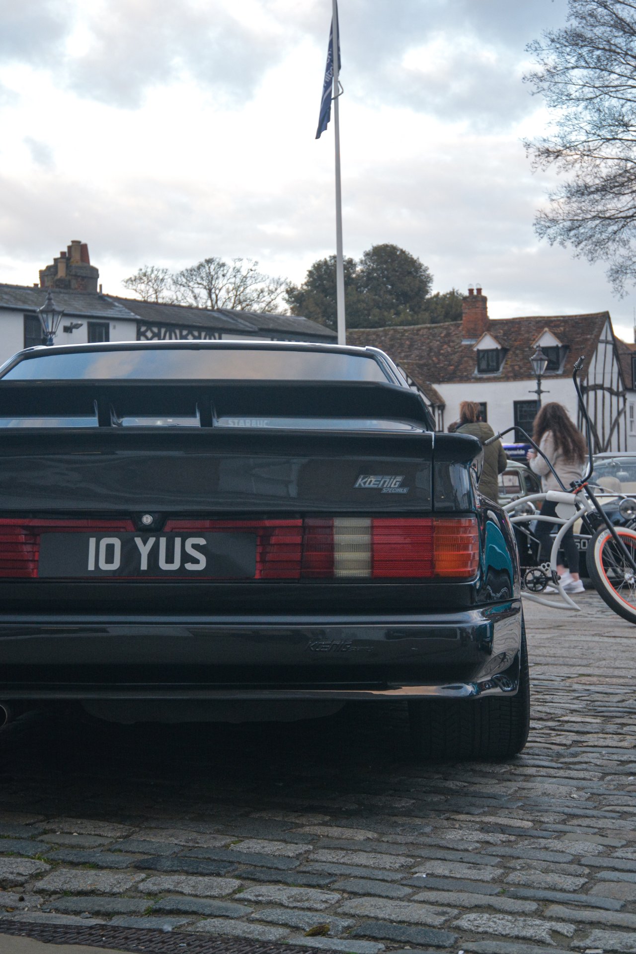 10 YUS spotted on Mercedes-Benz 560sec