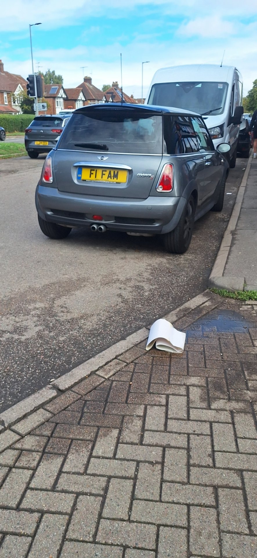 F1 FAM spotted on Mini Cooper