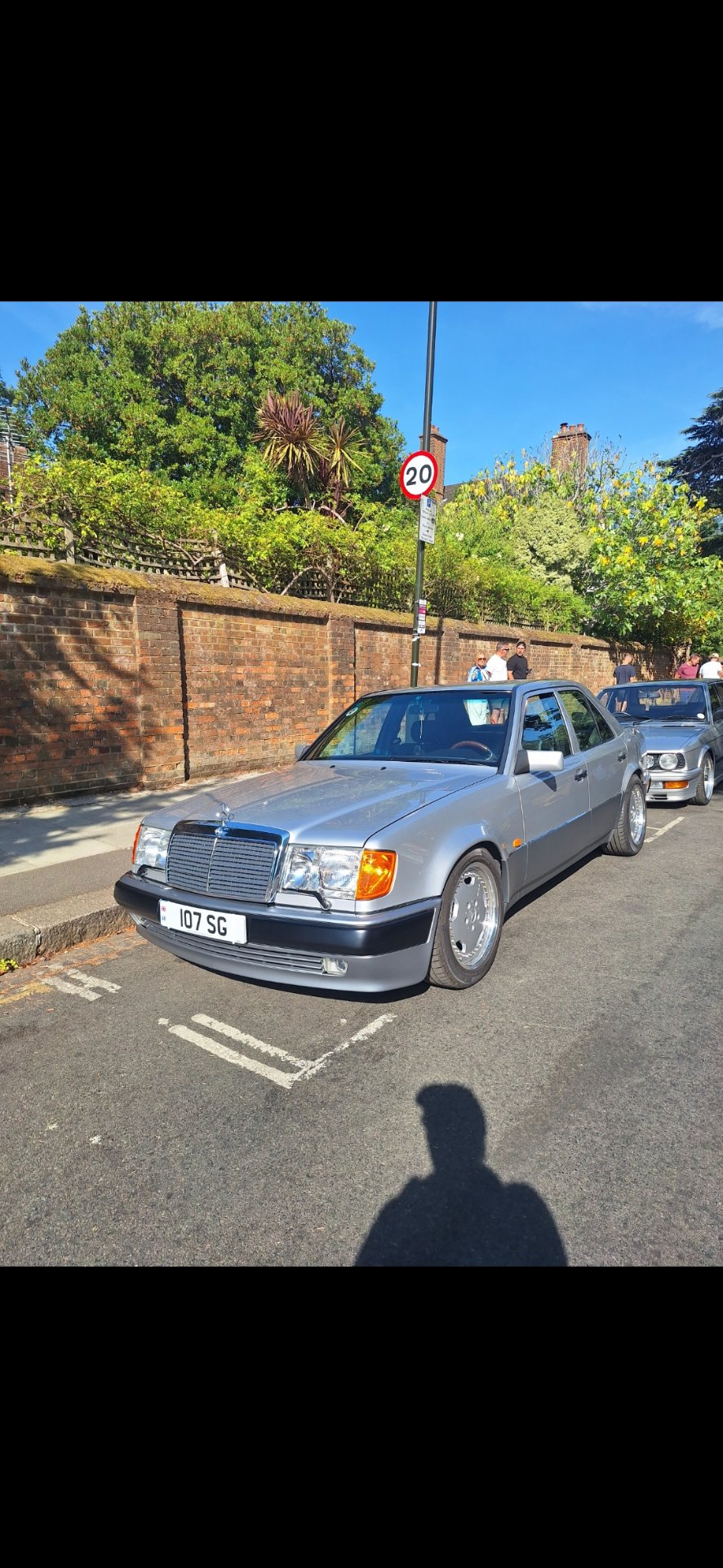 107 SG spotted on Mercedes-Benz 500E