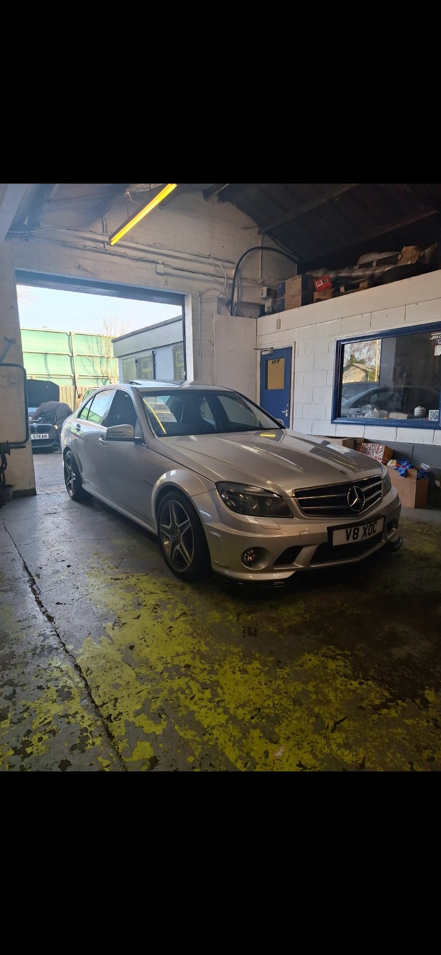 V8 XOC private number plate on a Mercedes-Benz C-Class, spotted in Hitchin