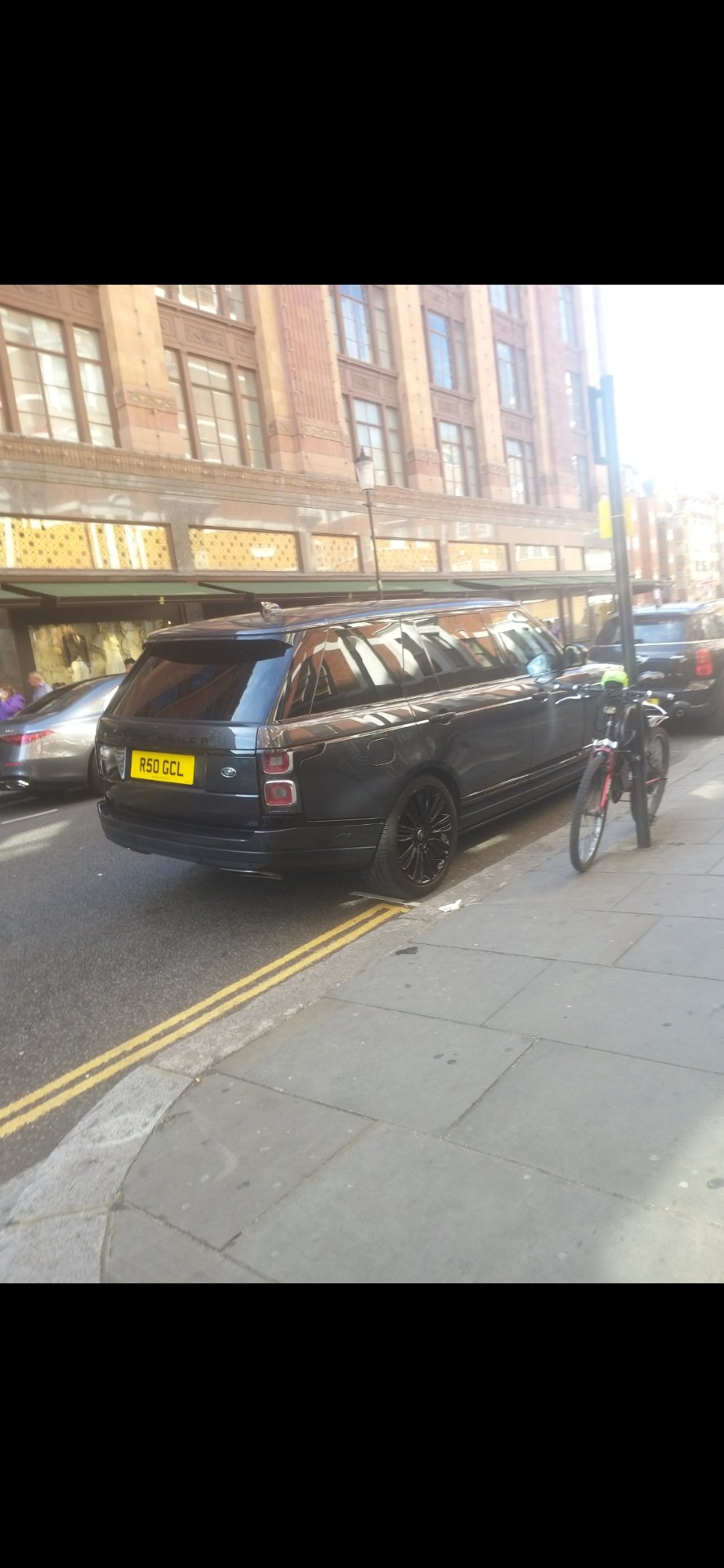 R50 GCL spotted on Land Rover Range Rover