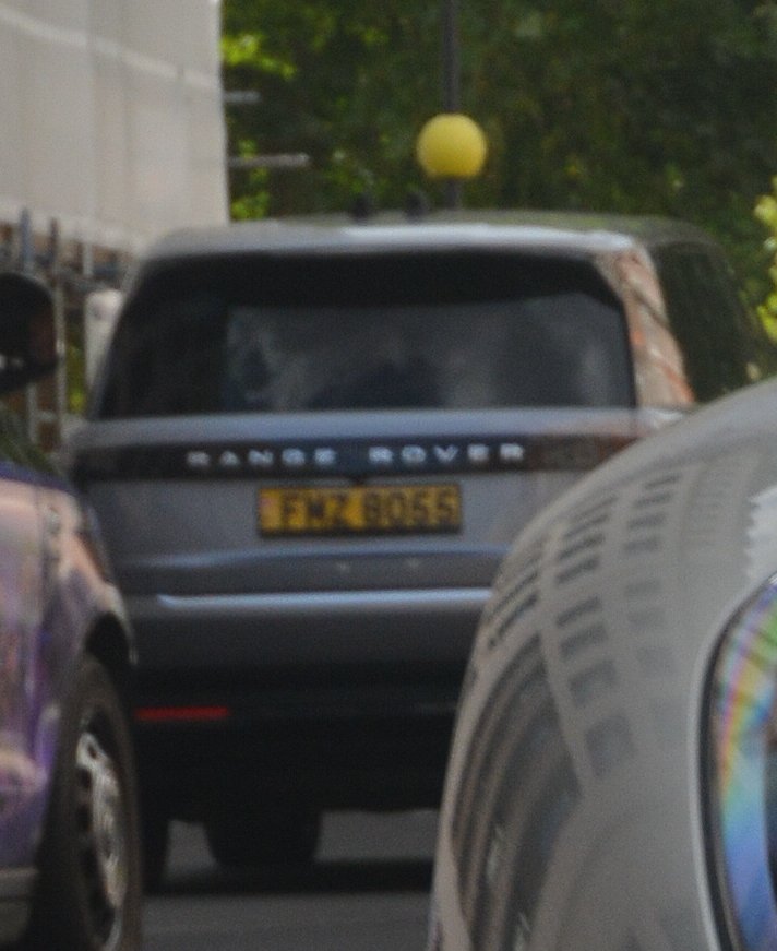 FMZ 8055 spotted on Land Rover Range Rover