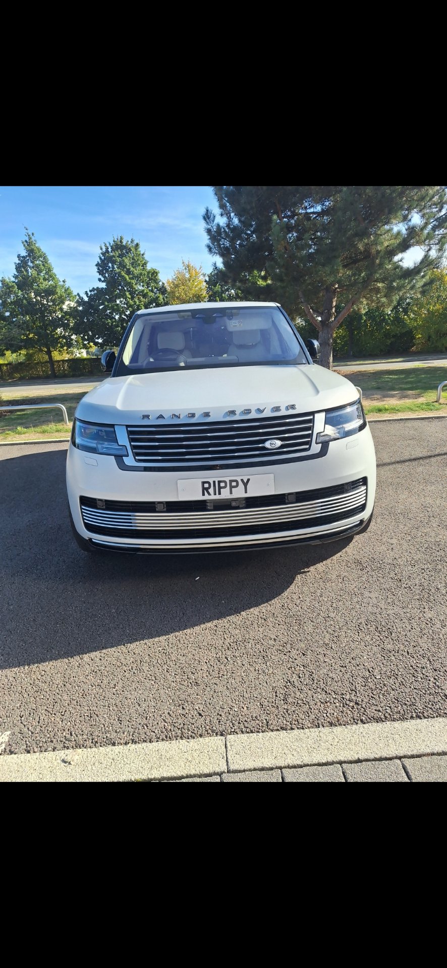 R1 PPY spotted on Land Rover