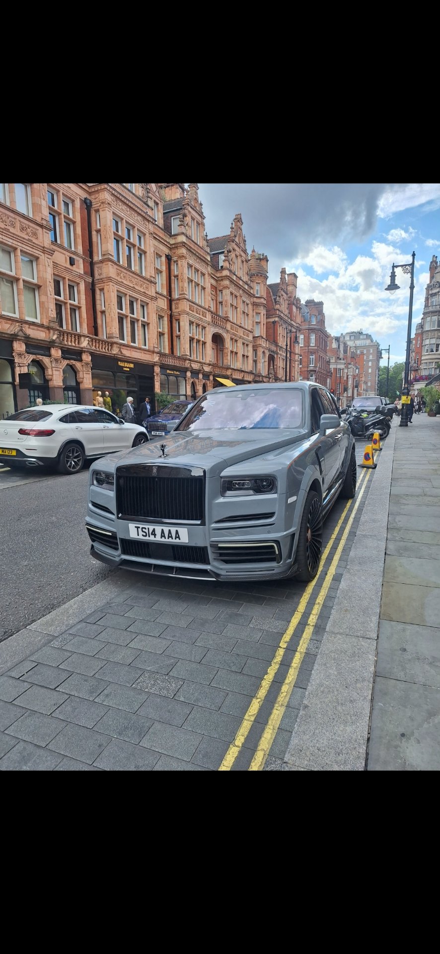 TS14 AAA private number plate on a Rolls-Royce Cullinan, spotted in London
