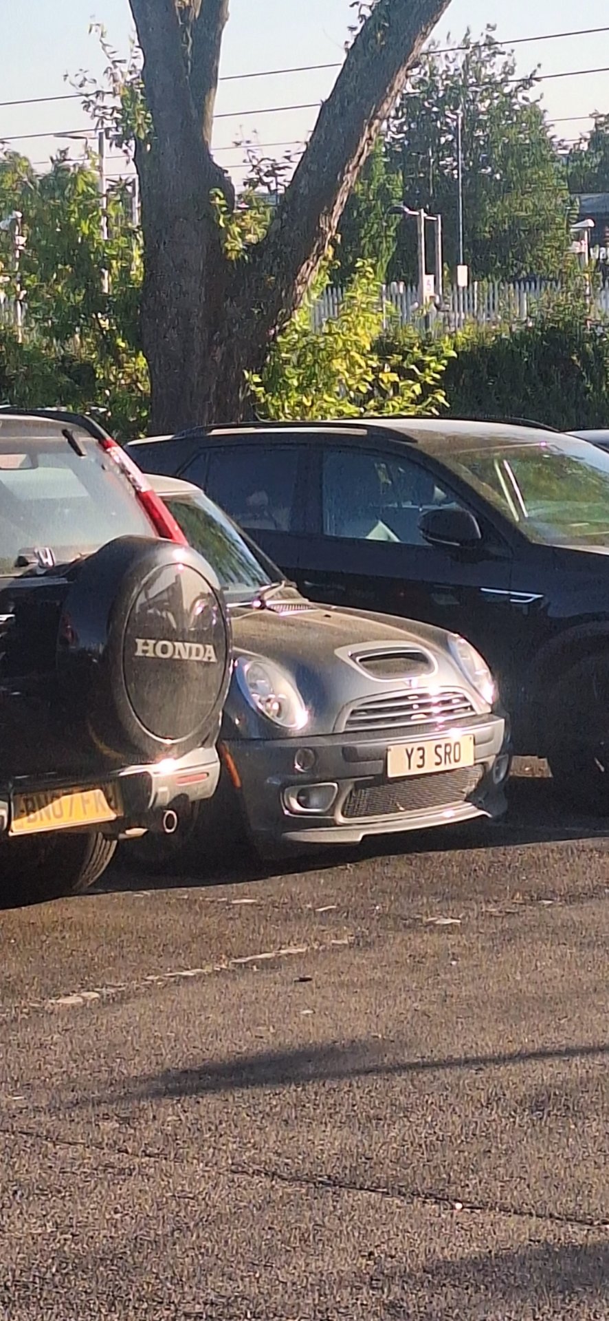 Y3 SRO spotted on Mini Cooper