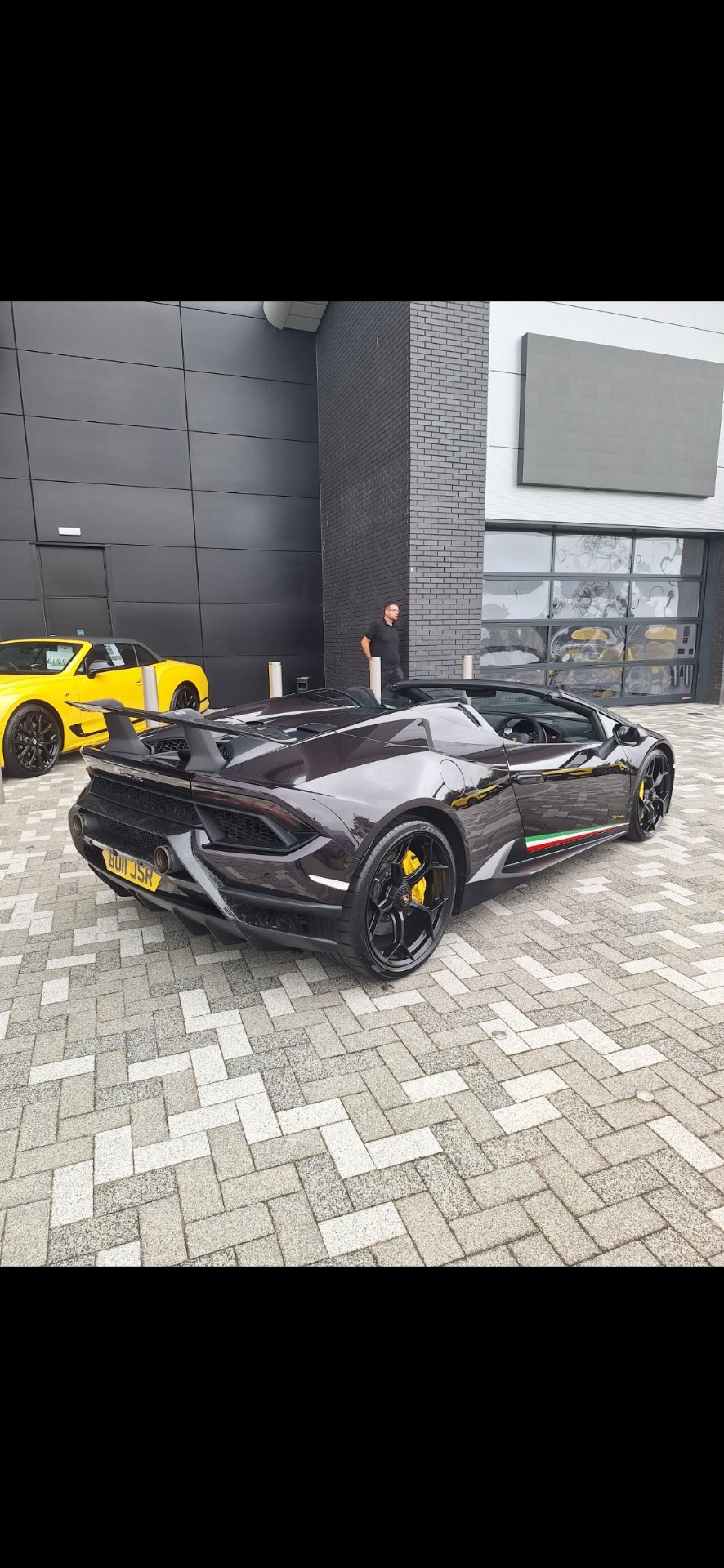 BU11 JSR spotted on Lamborghini