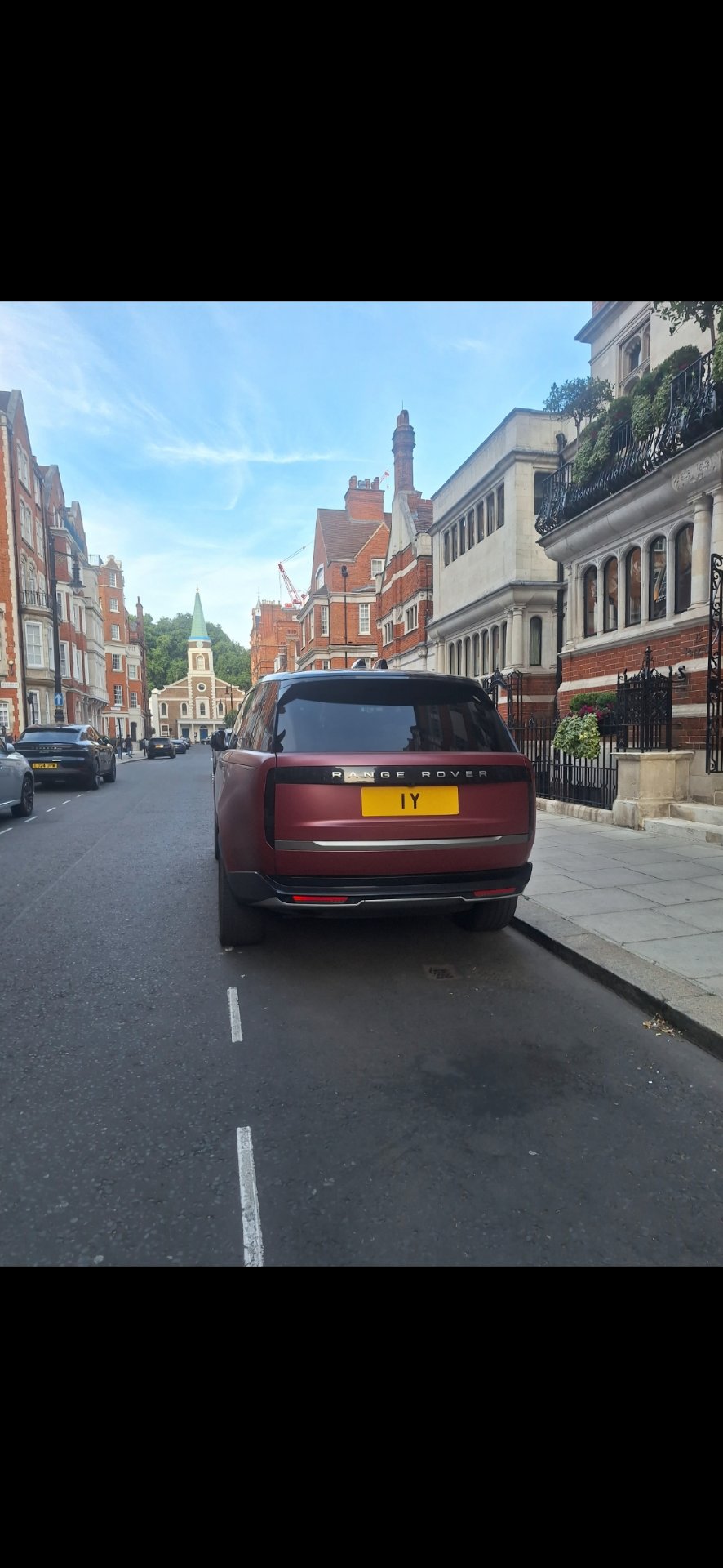 1 Y spotted on Land Rover Range Rover