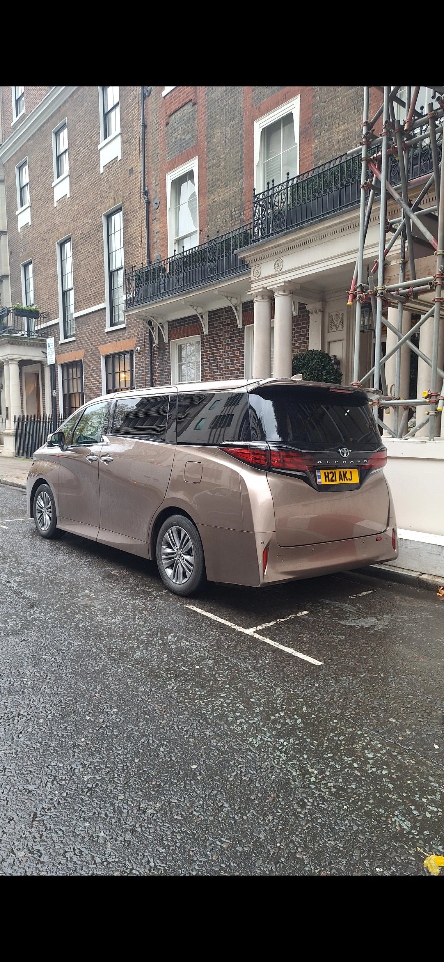 H21 AKJ spotted on Toyota Alphard