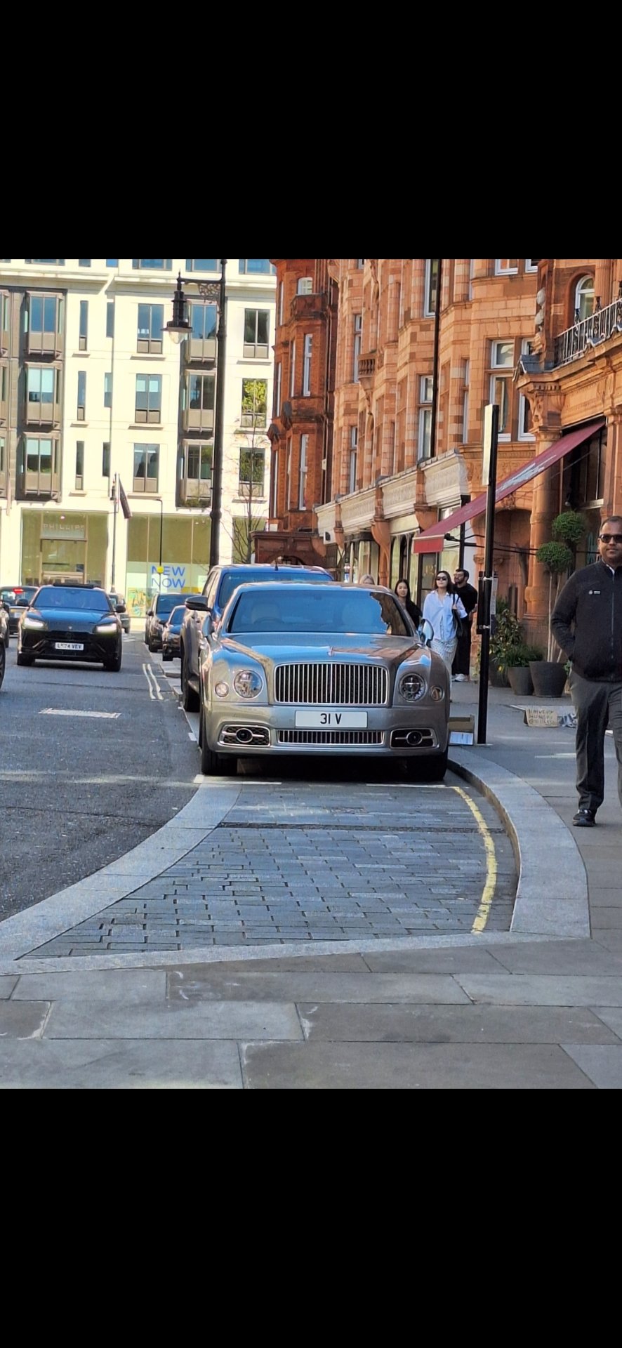 31 V spotted on Bentley
