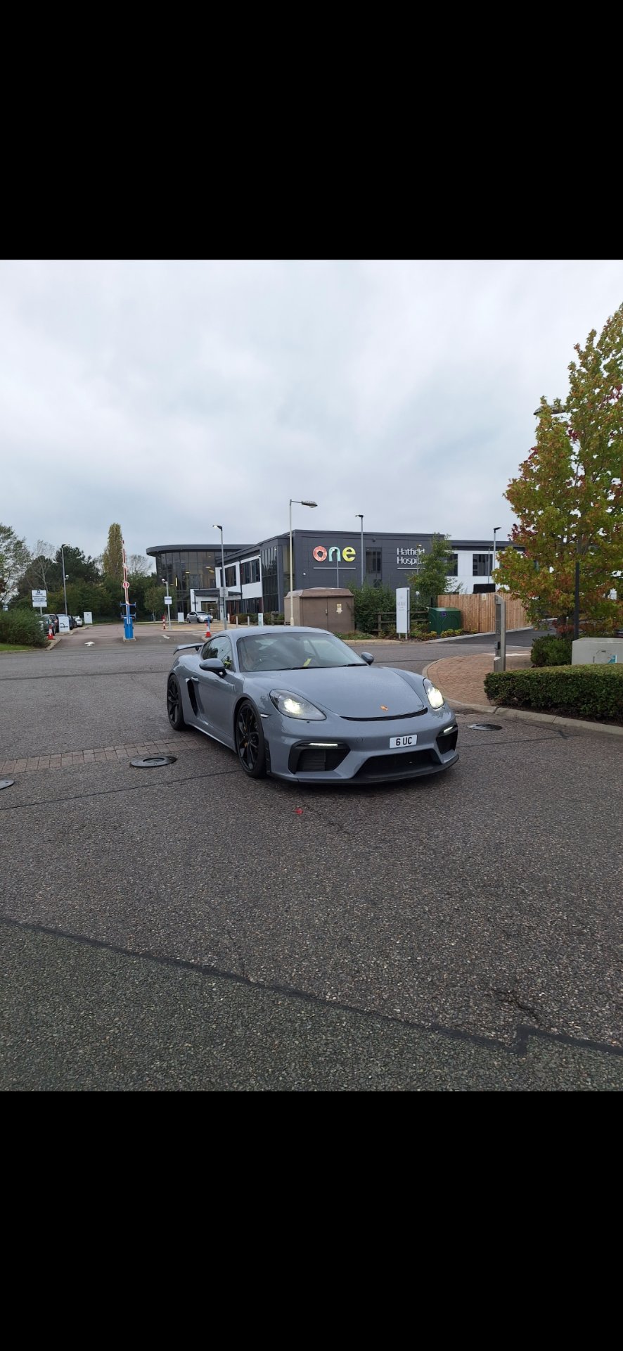 6 UC spotted on Porsche