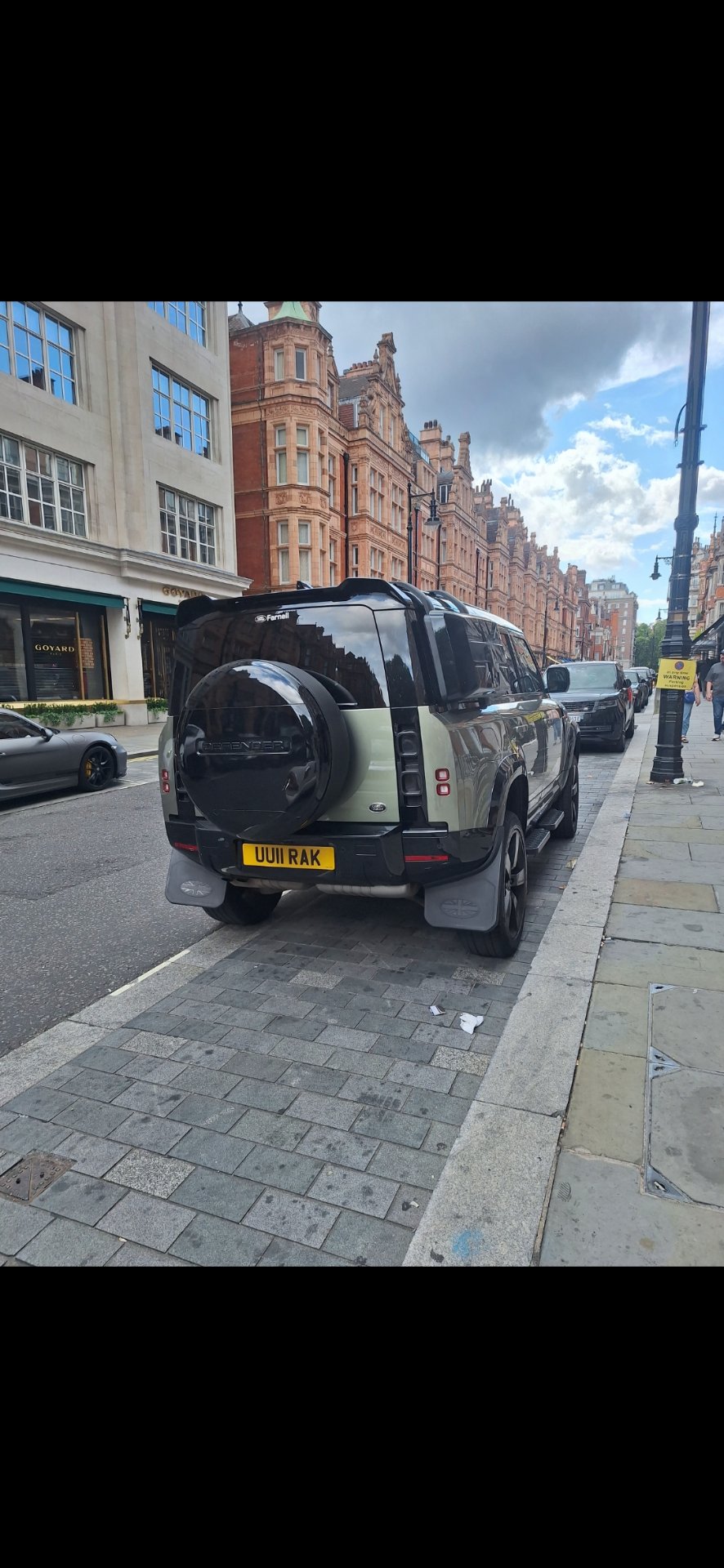 UU11 RAK spotted on Land Rover Defender
