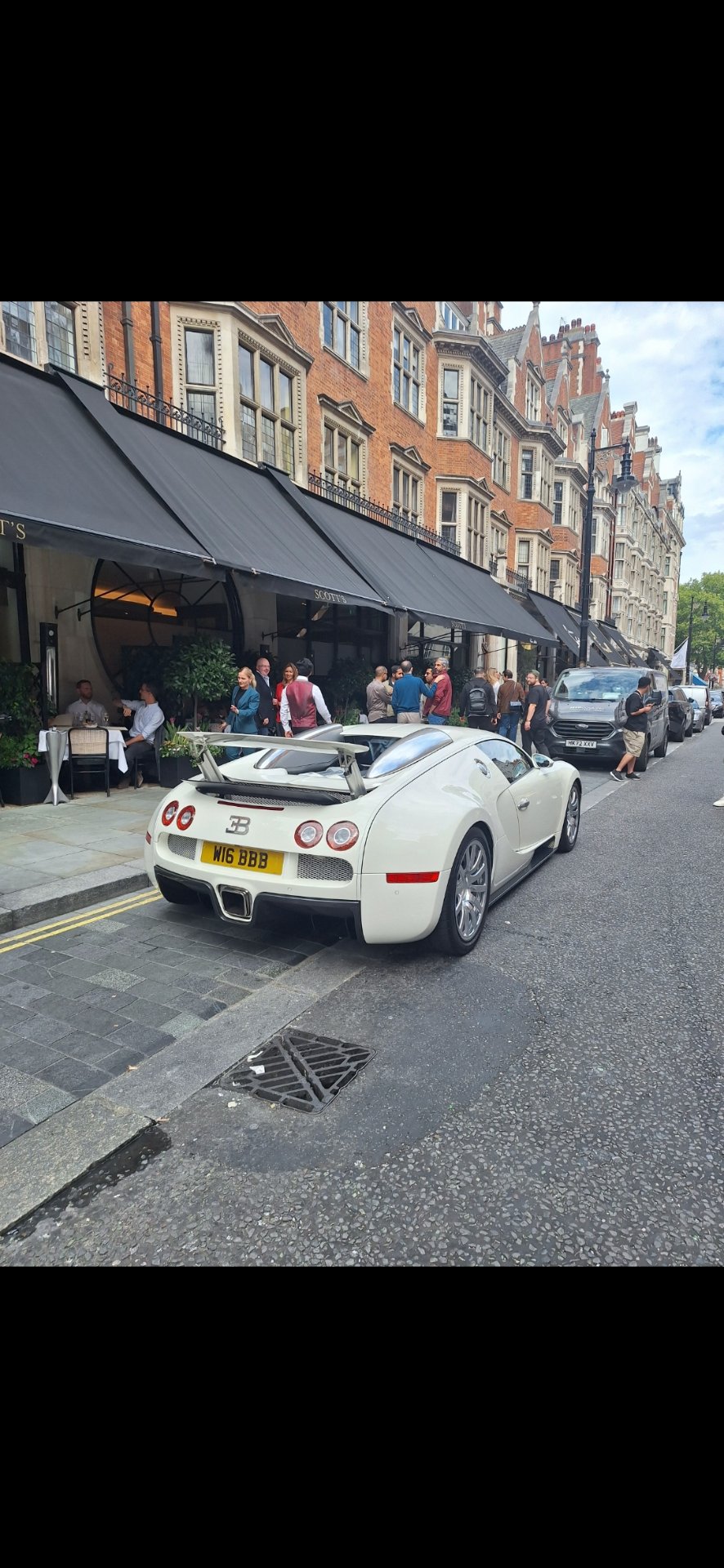 W16 BBB spotted on Bugatti Veyron