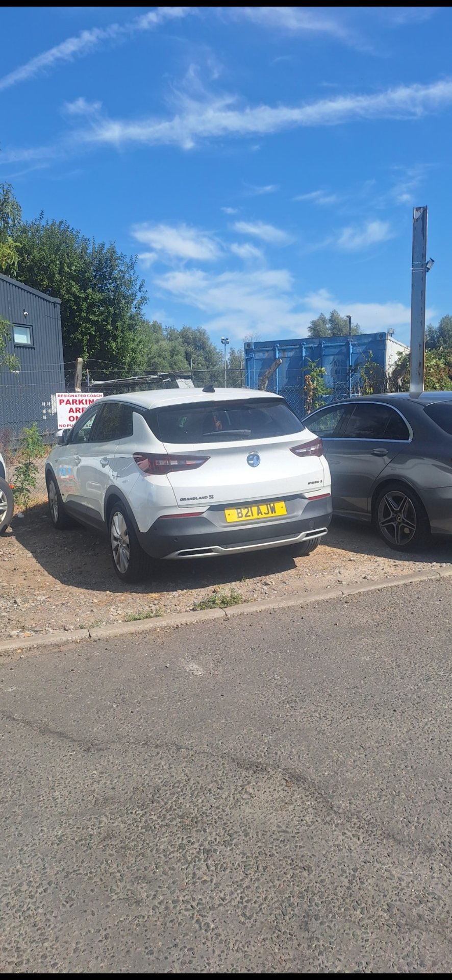 B21 AJW spotted on Vauxhall