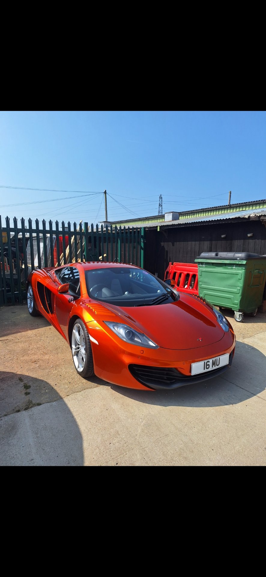 16 MU spotted on McLaren