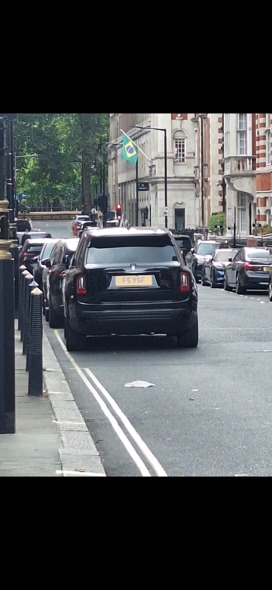 F5 YSF private number plate on a Rolls-Royce Cullinan, spotted in London