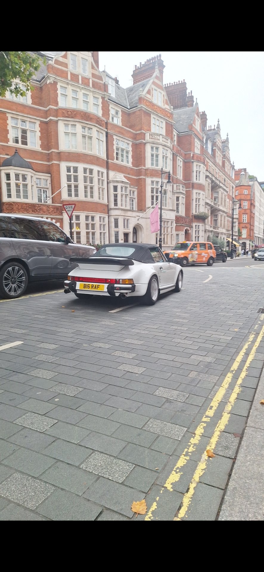 B16 RAF spotted on Porsche