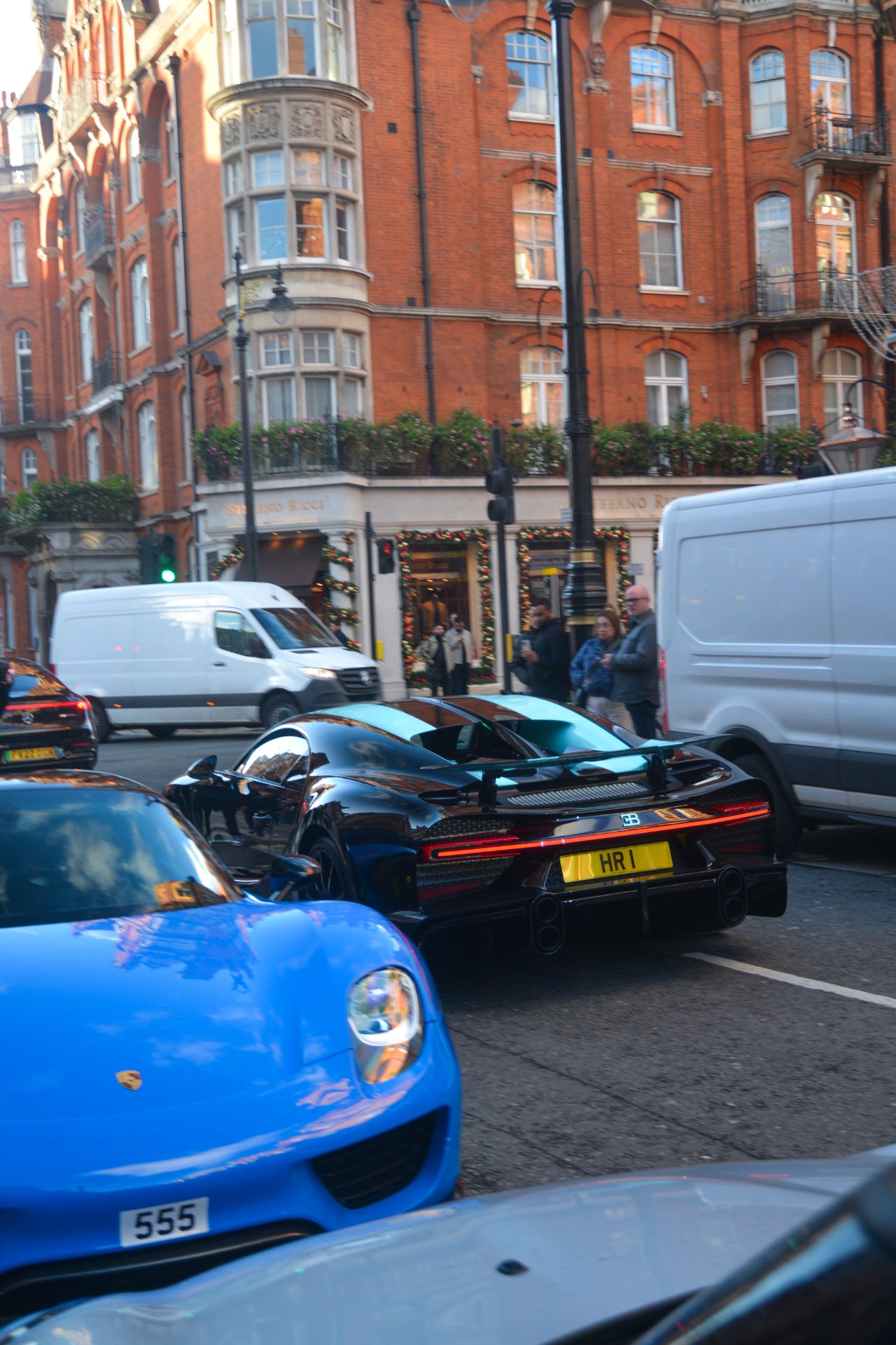 HR 1 spotted on Bugatti Chiron