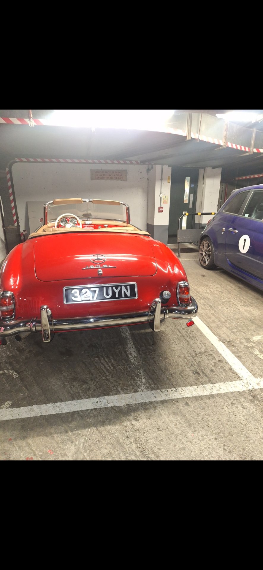 327 UYN spotted on Mercedes-Benz 190
