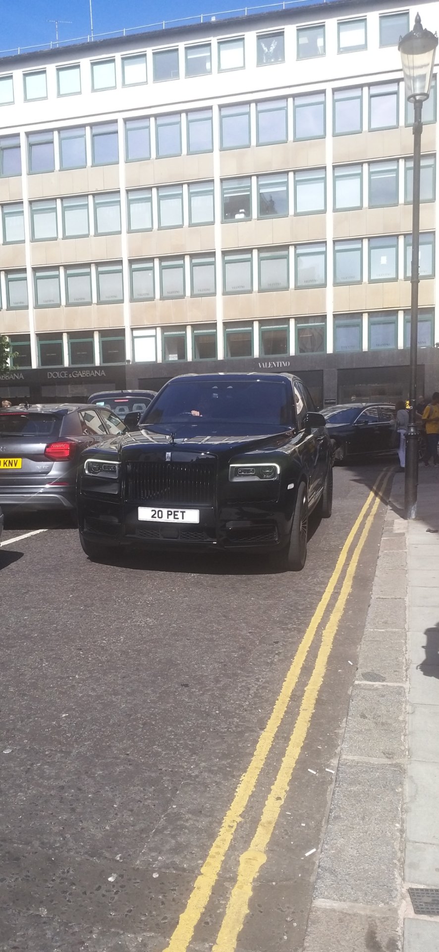20 PET spotted on Rolls-Royce Cullinan