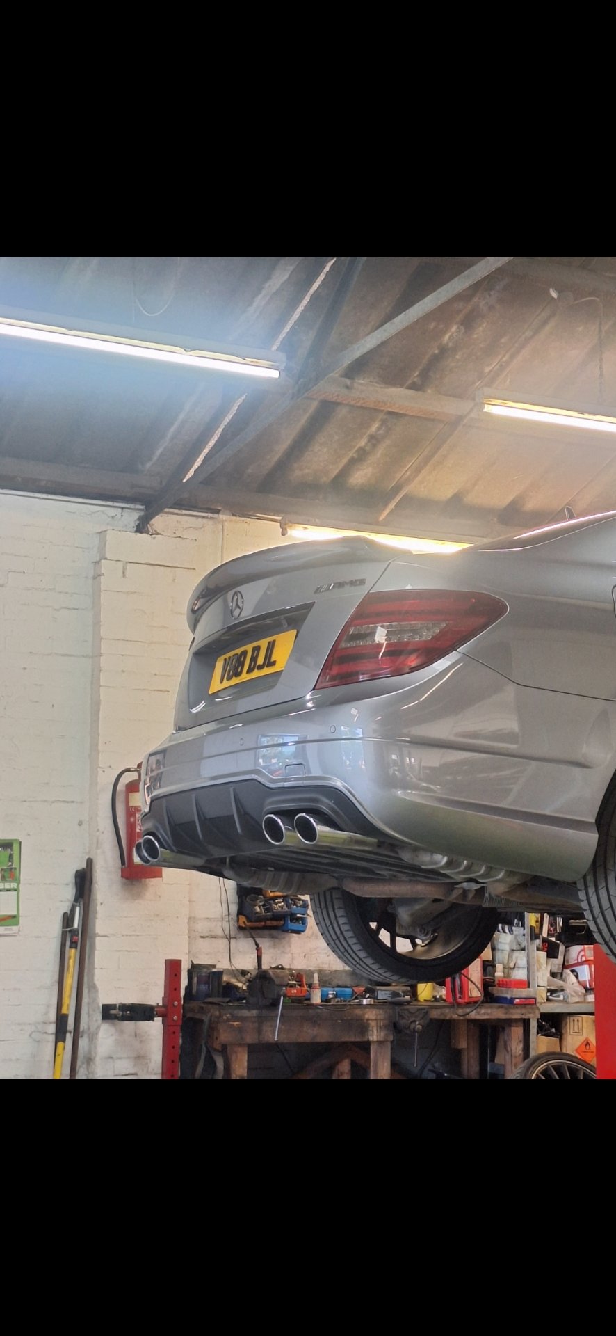 V88 BJL spotted on Mercedes-Benz C-Class