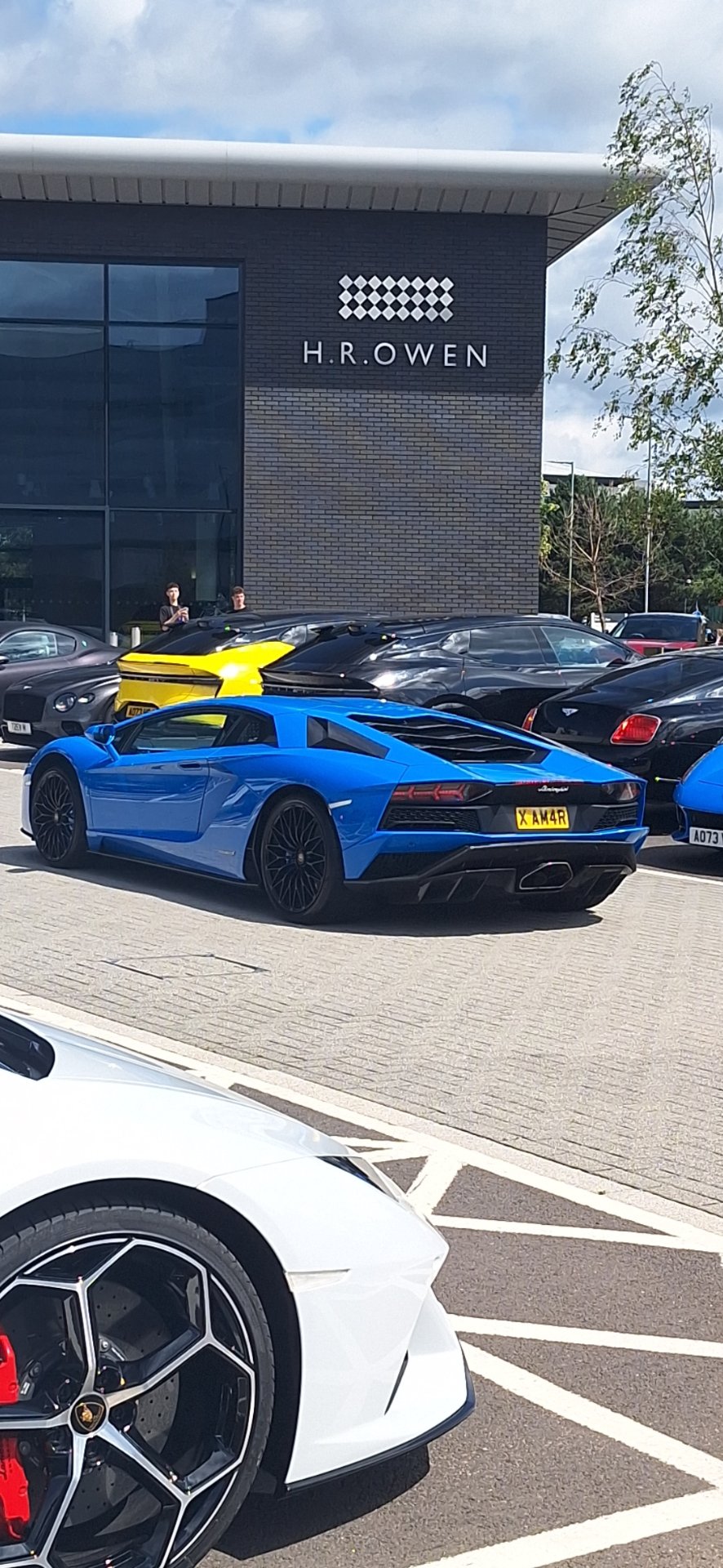 XAM 4R spotted on Lamborghini Aventador S