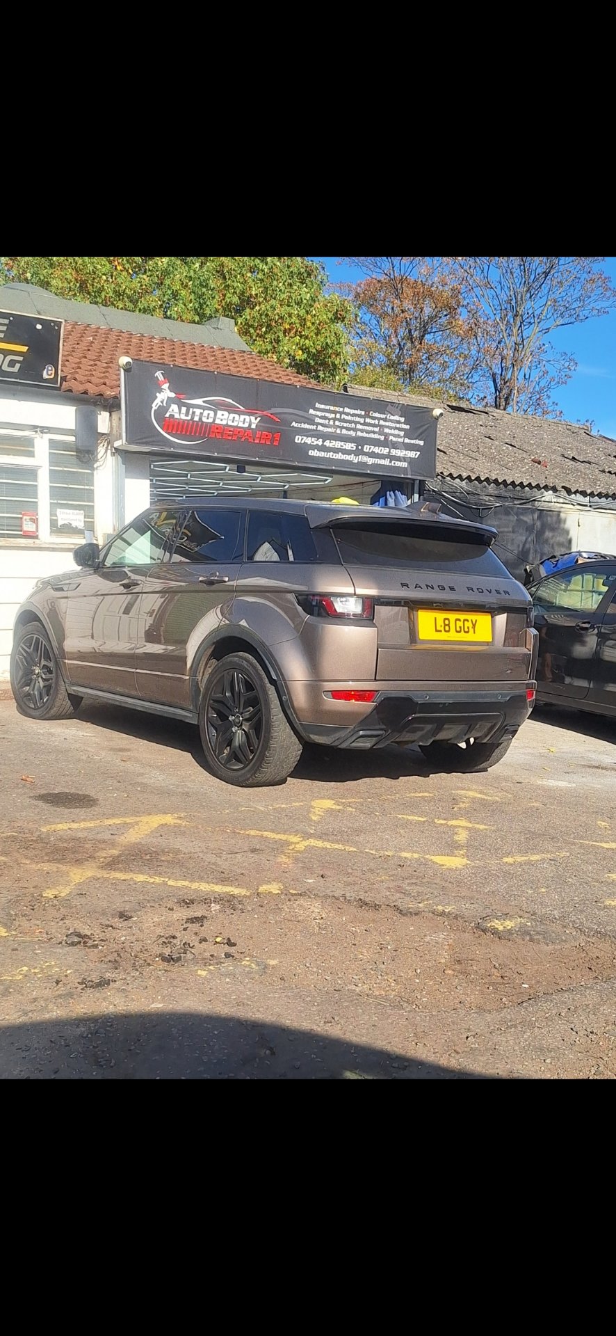 L8 GGY spotted on Land Rover